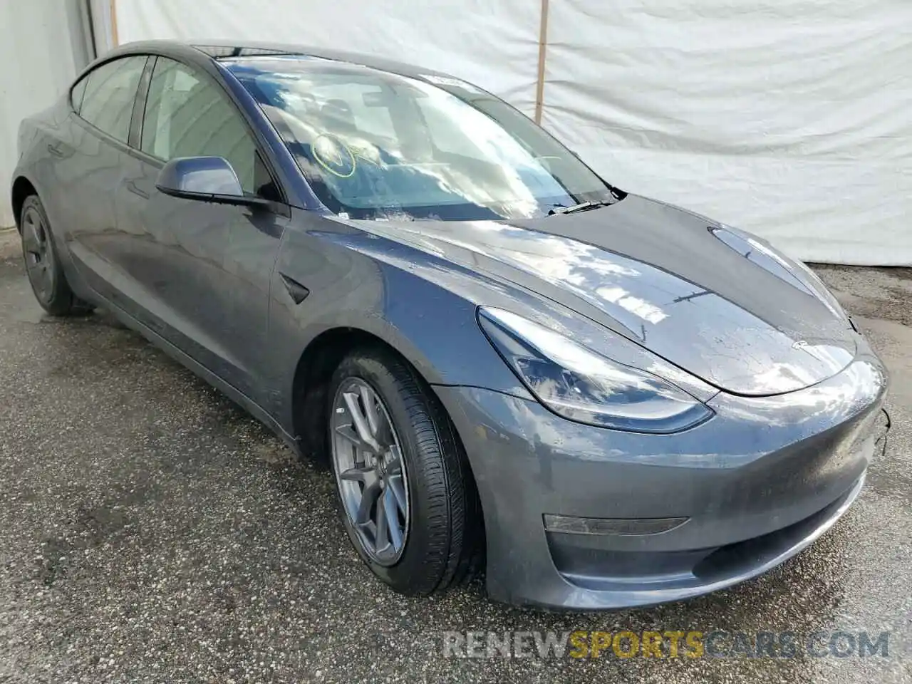 4 Photograph of a damaged car 5YJ3E1EB3NF291147 TESLA MODEL 3 2022