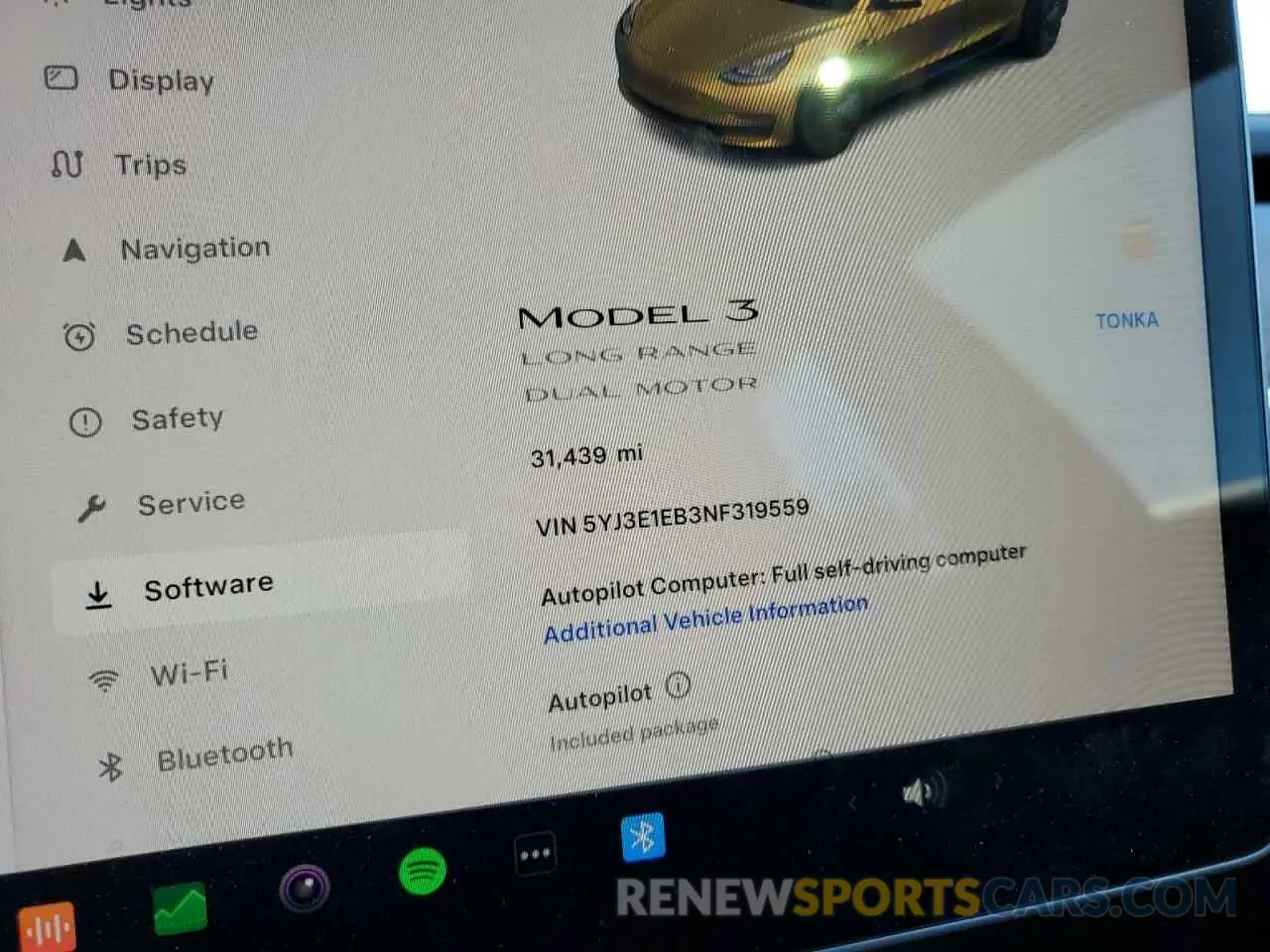 9 Photograph of a damaged car 5YJ3E1EB3NF319559 TESLA MODEL 3 2022