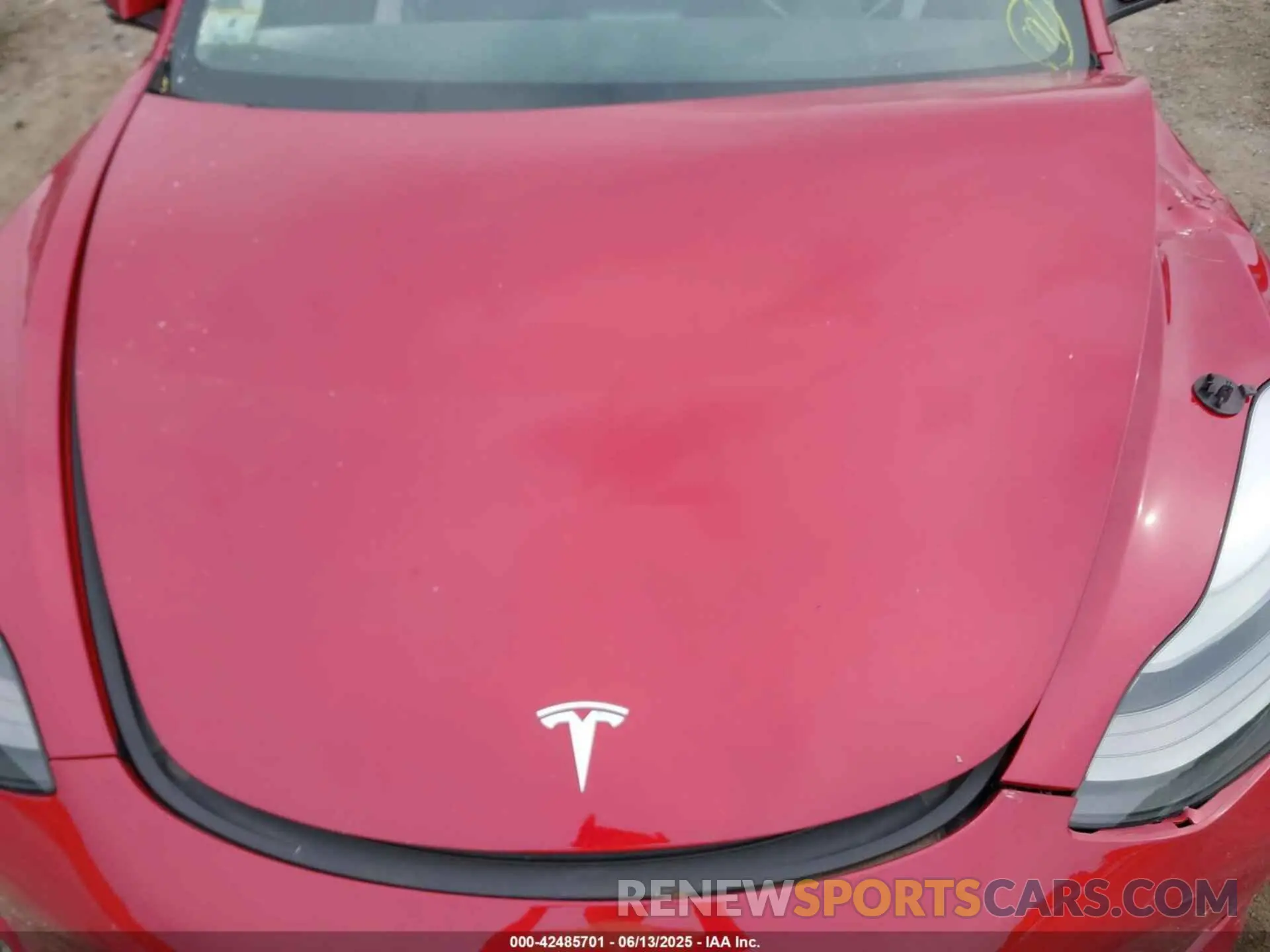 10 Photograph of a damaged car 5YJ3E1EB3NF324681 TESLA MODEL 3 2022