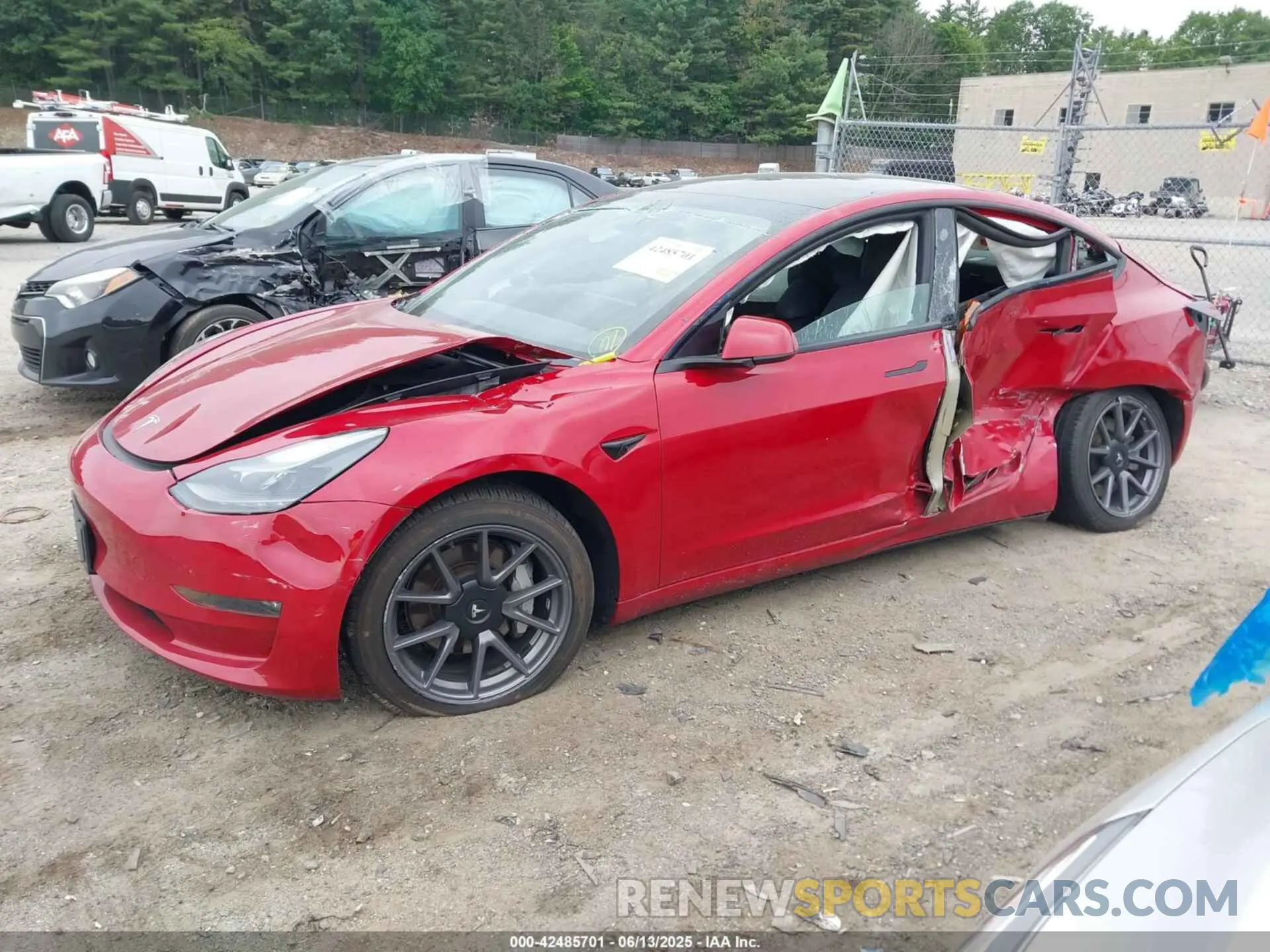 13 Photograph of a damaged car 5YJ3E1EB3NF324681 TESLA MODEL 3 2022