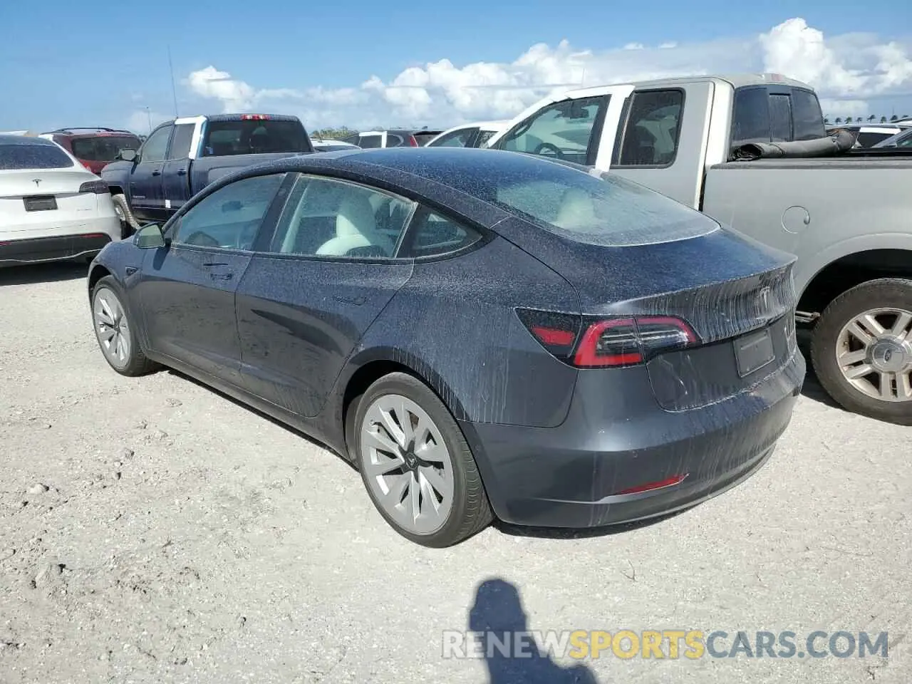 2 Photograph of a damaged car 5YJ3E1EB3NF328634 TESLA MODEL 3 2022
