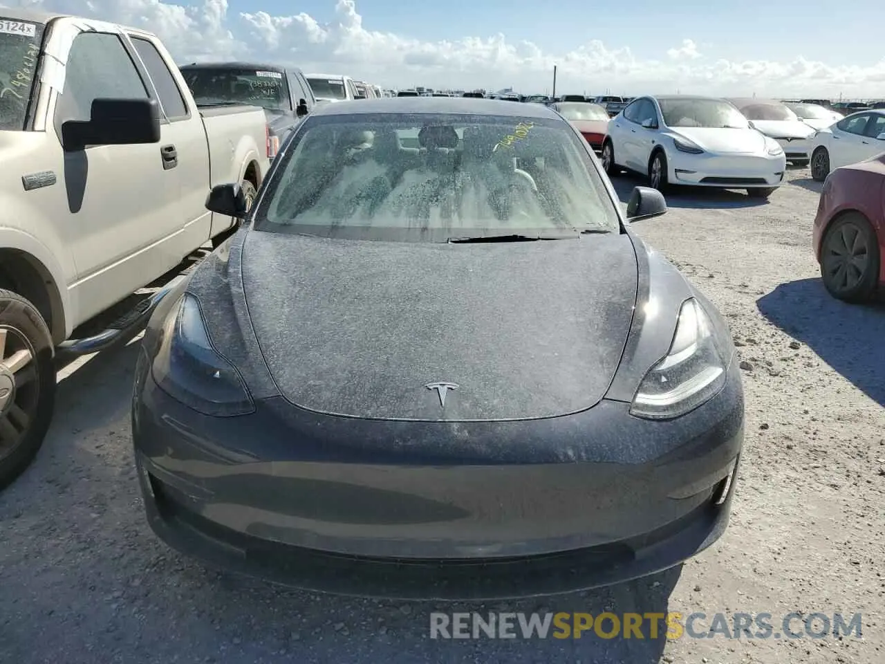 5 Photograph of a damaged car 5YJ3E1EB3NF328634 TESLA MODEL 3 2022