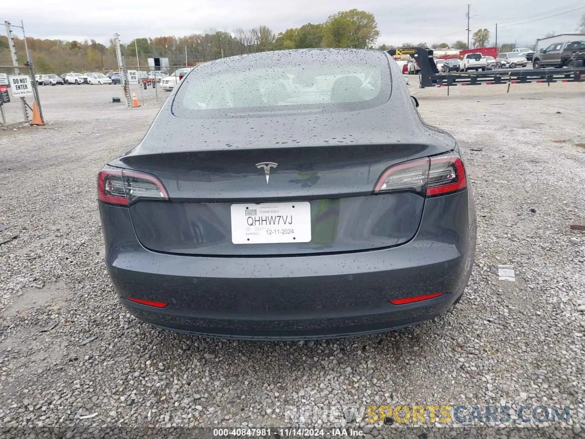 15 Photograph of a damaged car 5YJ3E1EB3NF352741 TESLA MODEL 3 2022