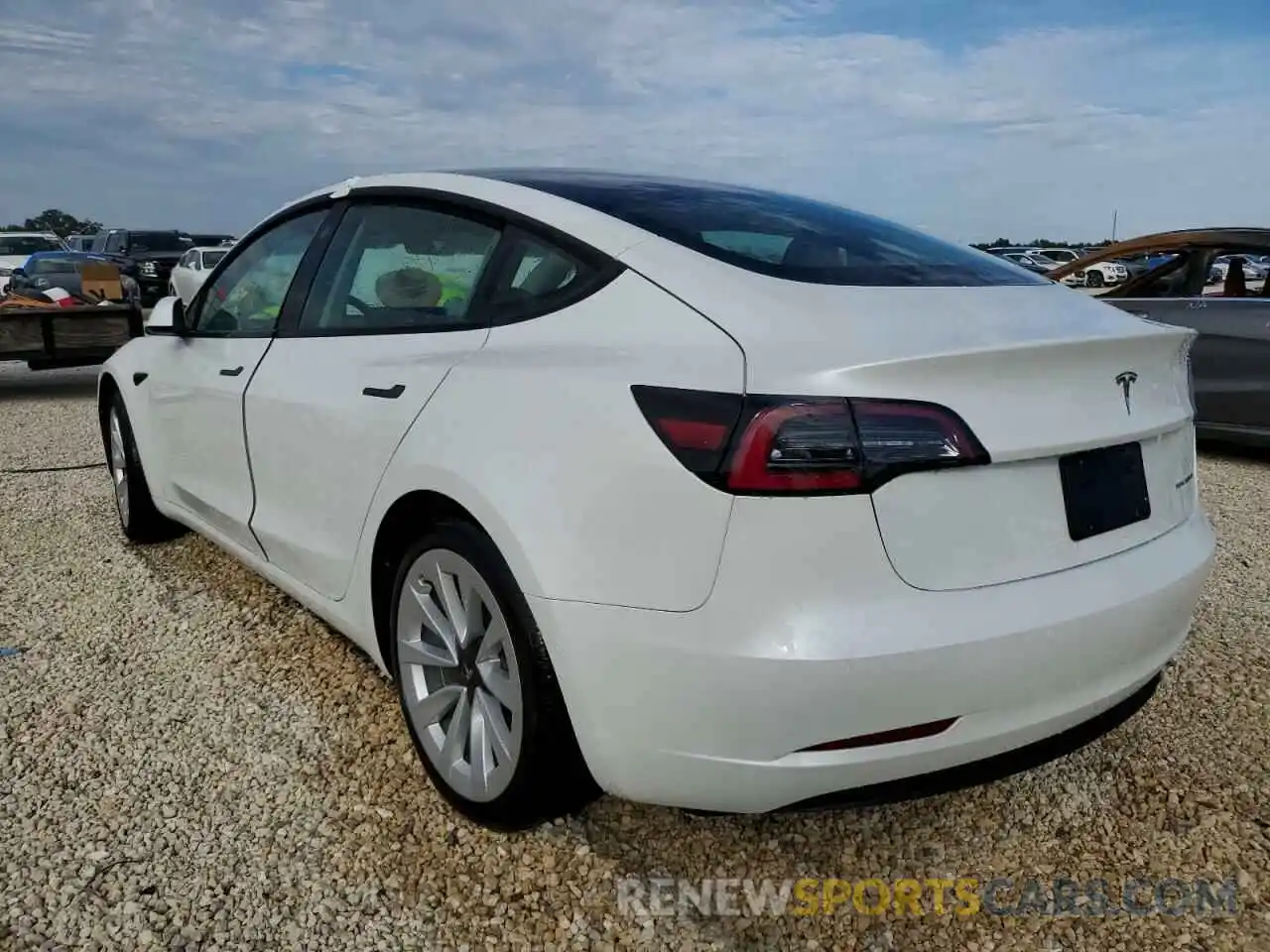 3 Photograph of a damaged car 5YJ3E1EB3NF356529 TESLA MODEL 3 2022