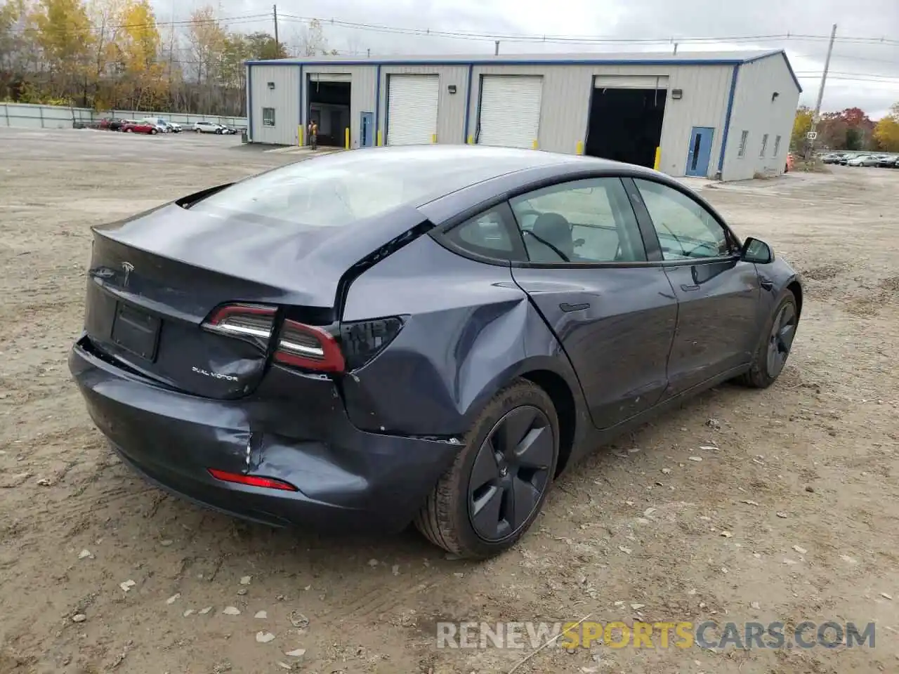 4 Photograph of a damaged car 5YJ3E1EB4NF106734 TESLA MODEL 3 2022