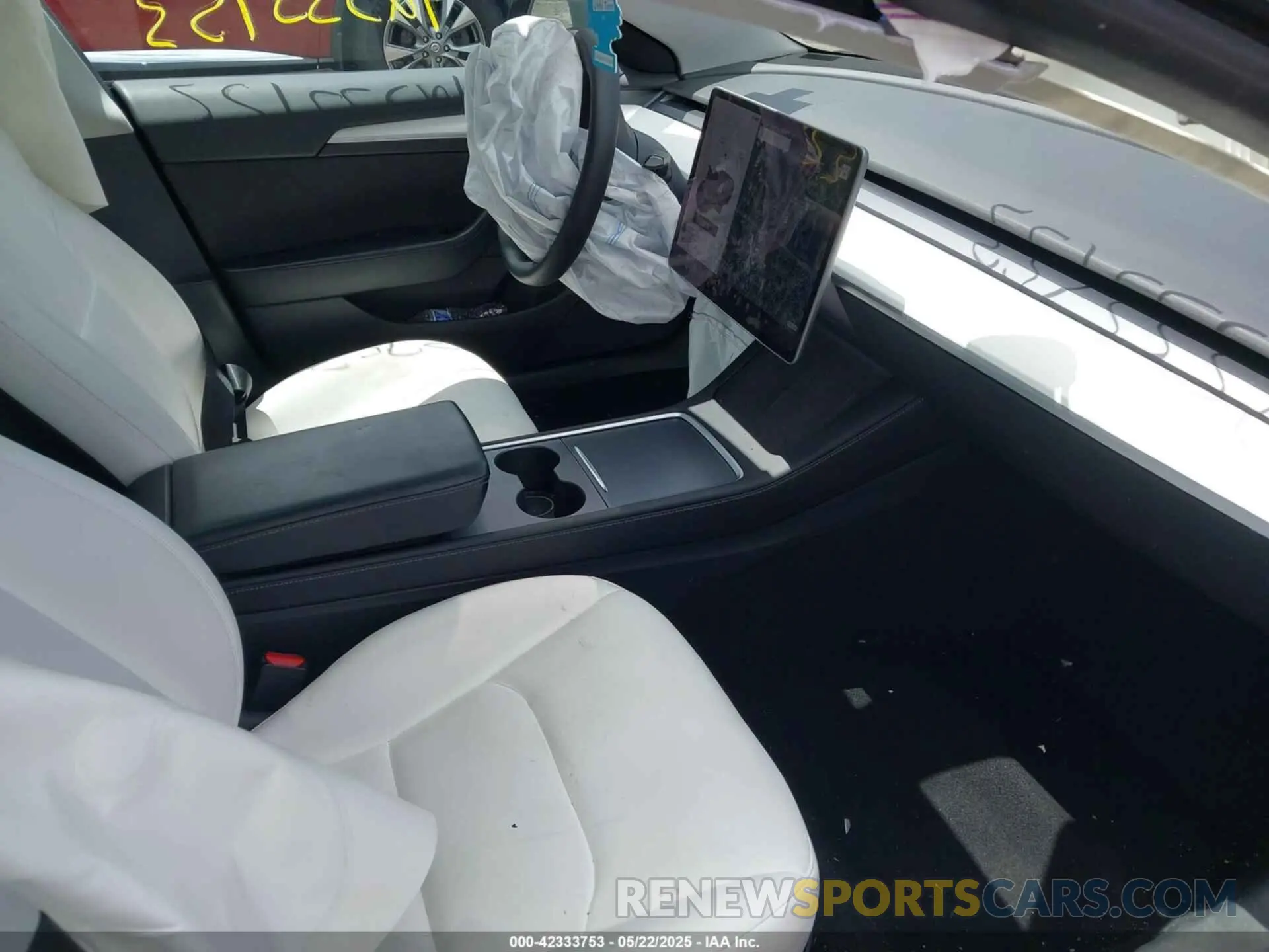 5 Photograph of a damaged car 5YJ3E1EB4NF120875 TESLA MODEL 3 2022