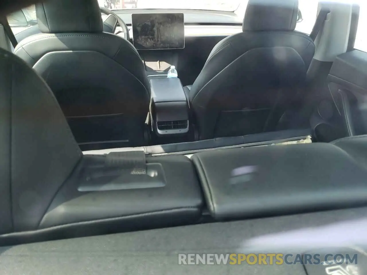 8 Photograph of a damaged car 5YJ3E1EB4NF121489 TESLA MODEL 3 2022