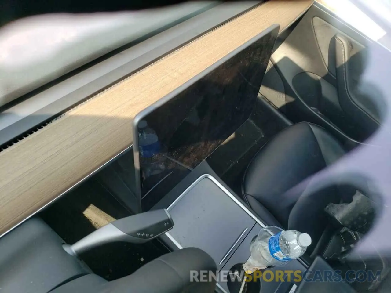 9 Photograph of a damaged car 5YJ3E1EB4NF121489 TESLA MODEL 3 2022