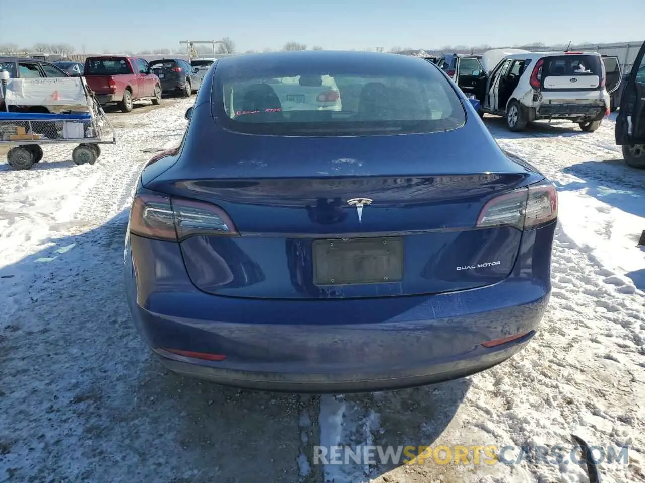 6 Photograph of a damaged car 5YJ3E1EB4NF143606 TESLA MODEL 3 2022
