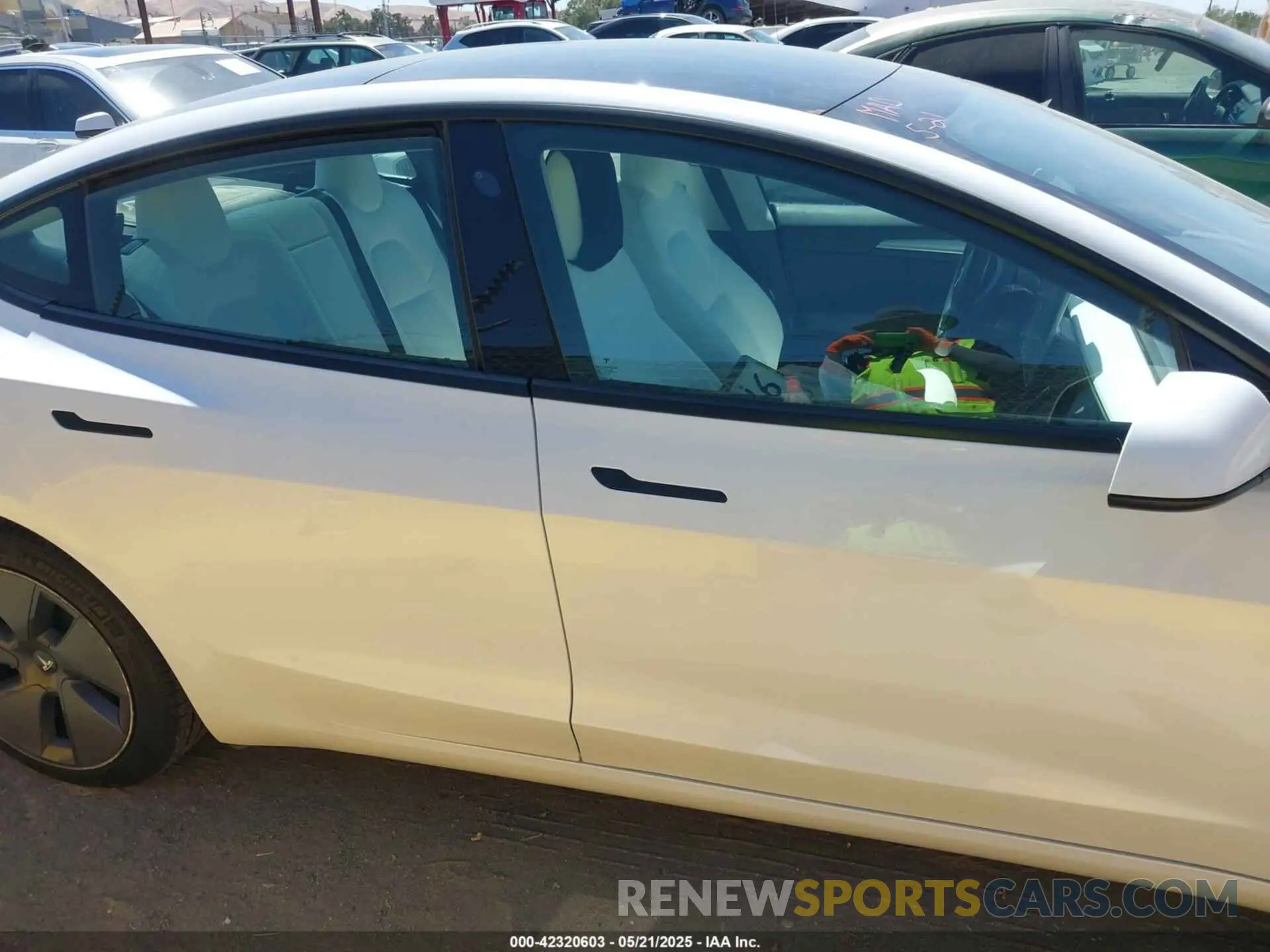 13 Photograph of a damaged car 5YJ3E1EB4NF169400 TESLA MODEL 3 2022