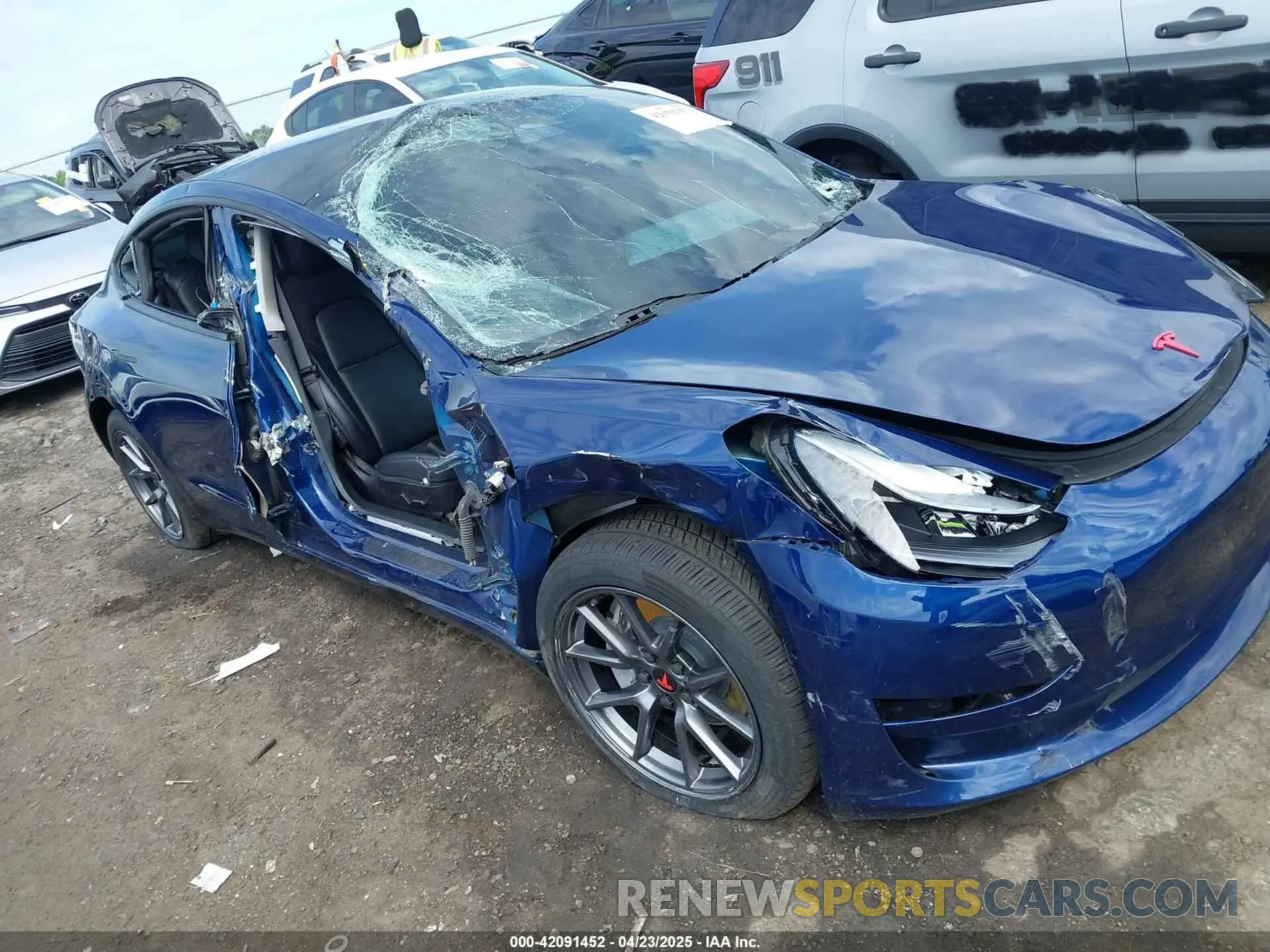 1 Photograph of a damaged car 5YJ3E1EB4NF184088 TESLA MODEL 3 2022