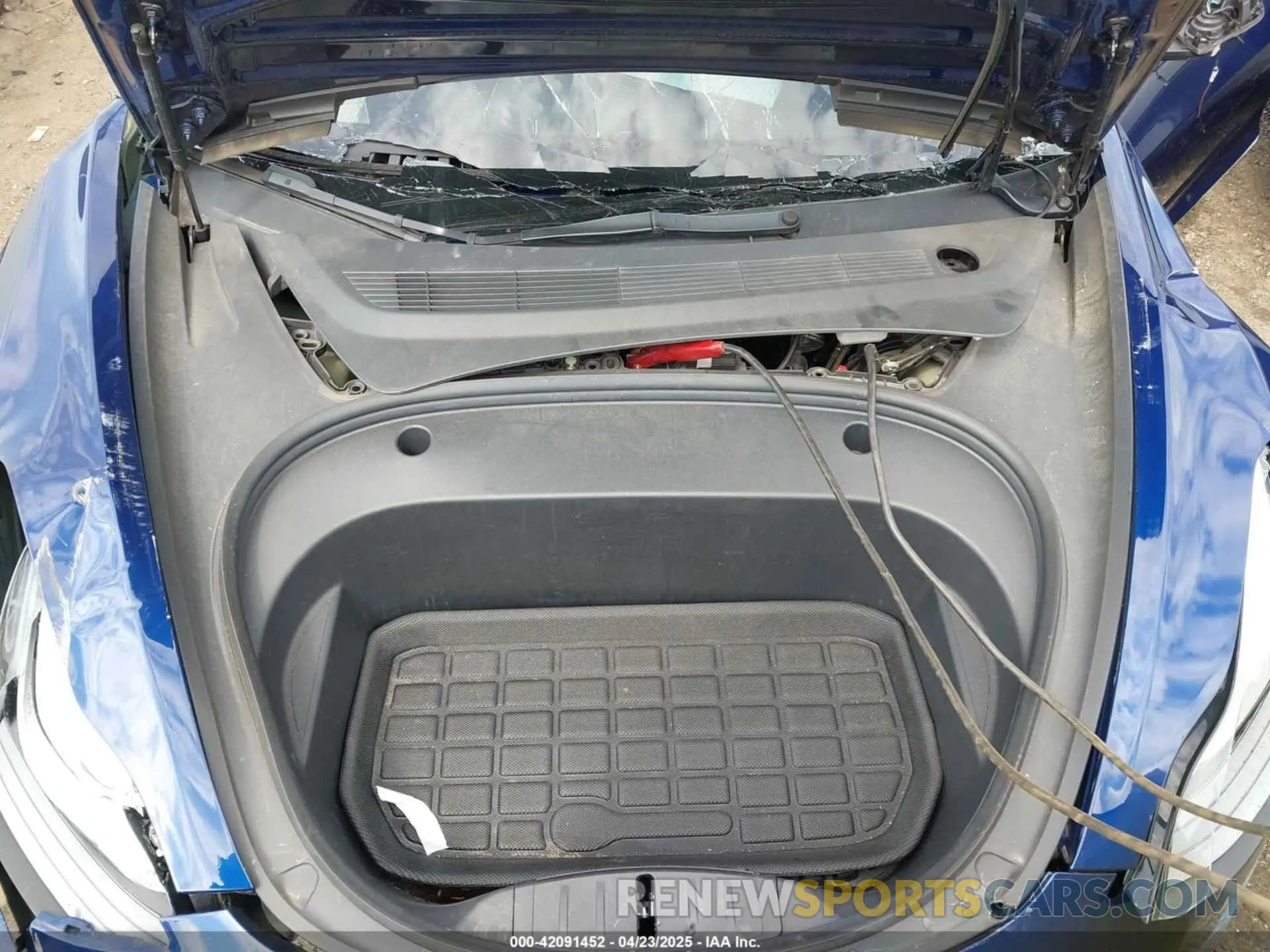 10 Photograph of a damaged car 5YJ3E1EB4NF184088 TESLA MODEL 3 2022