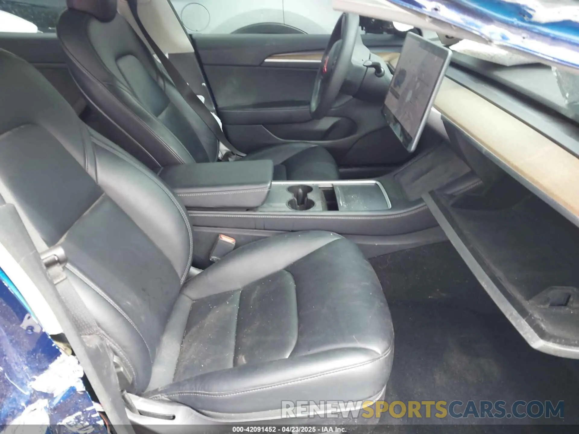 5 Photograph of a damaged car 5YJ3E1EB4NF184088 TESLA MODEL 3 2022