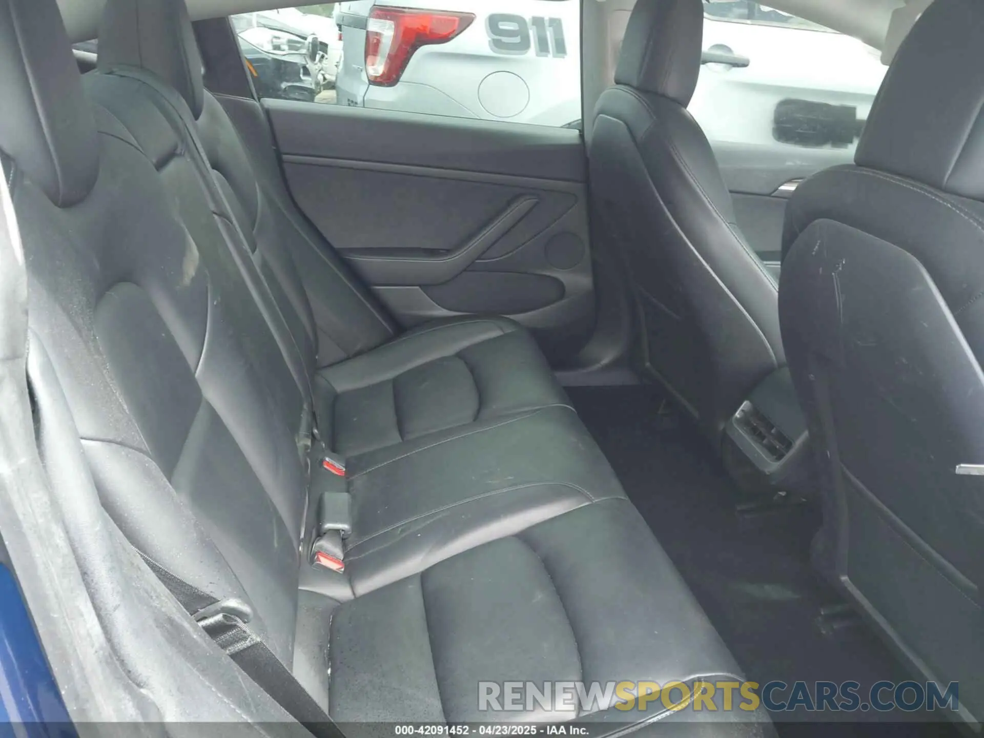 8 Photograph of a damaged car 5YJ3E1EB4NF184088 TESLA MODEL 3 2022