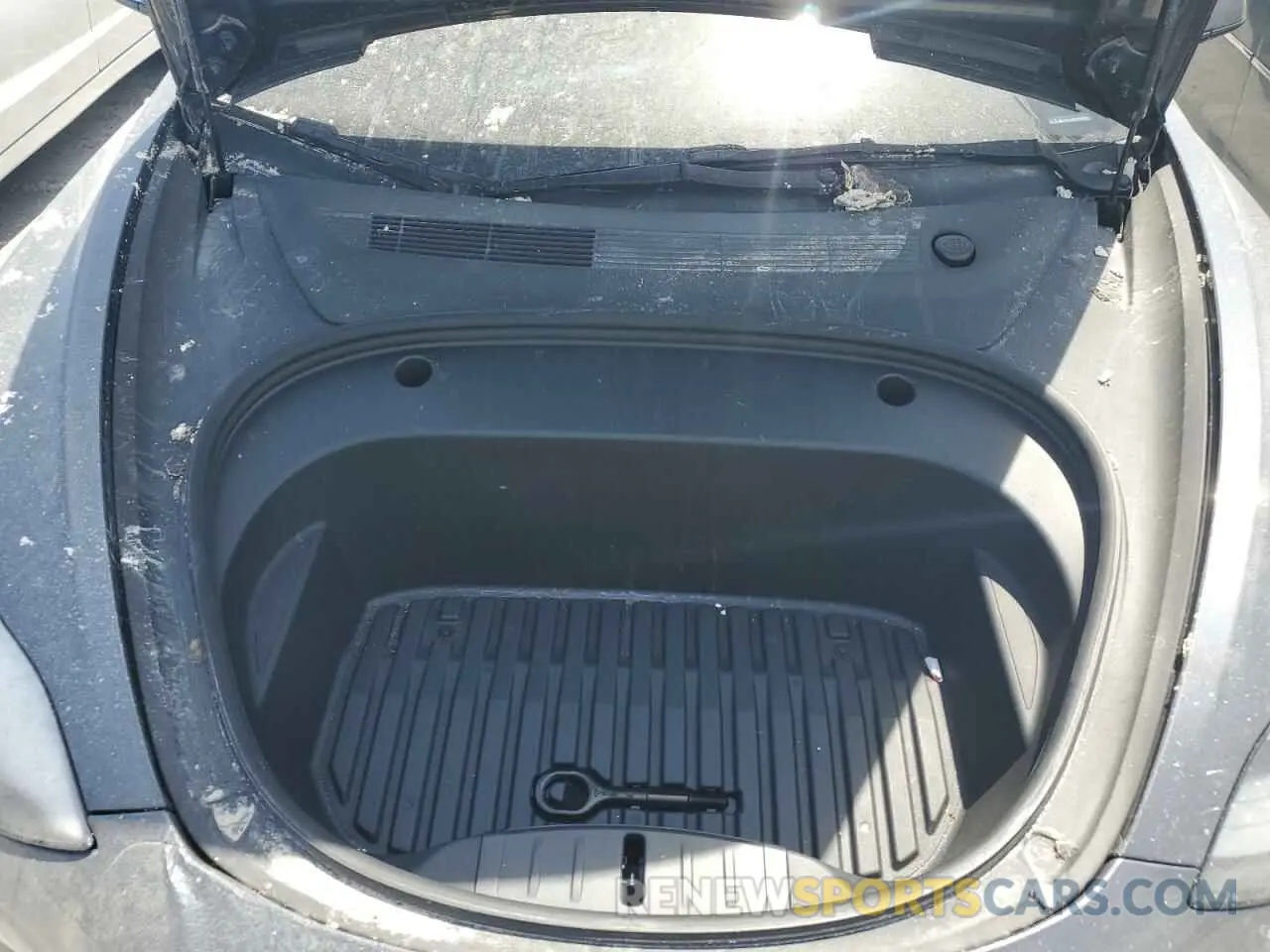 11 Photograph of a damaged car 5YJ3E1EB4NF184589 TESLA MODEL 3 2022