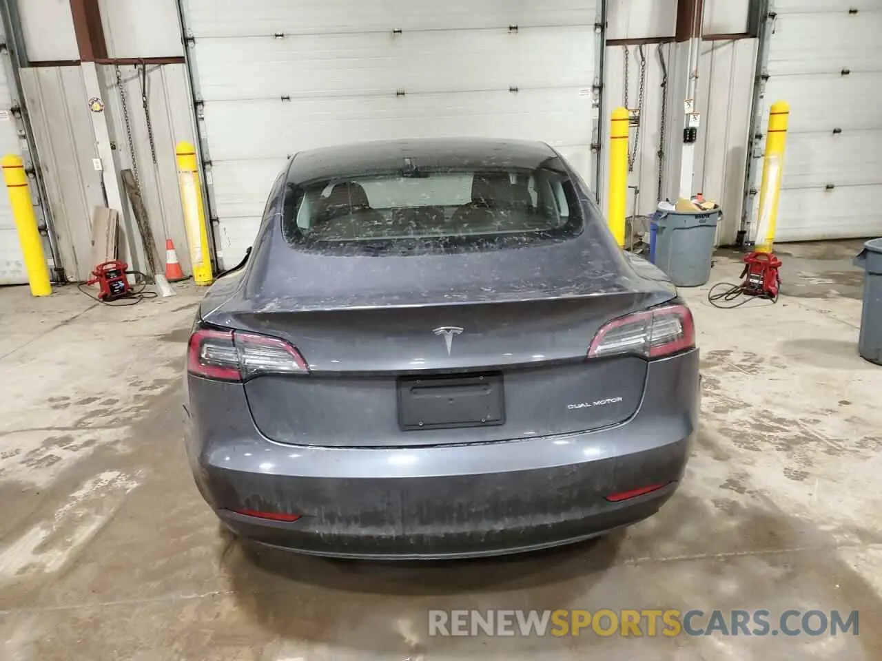 6 Photograph of a damaged car 5YJ3E1EB4NF185130 TESLA MODEL 3 2022