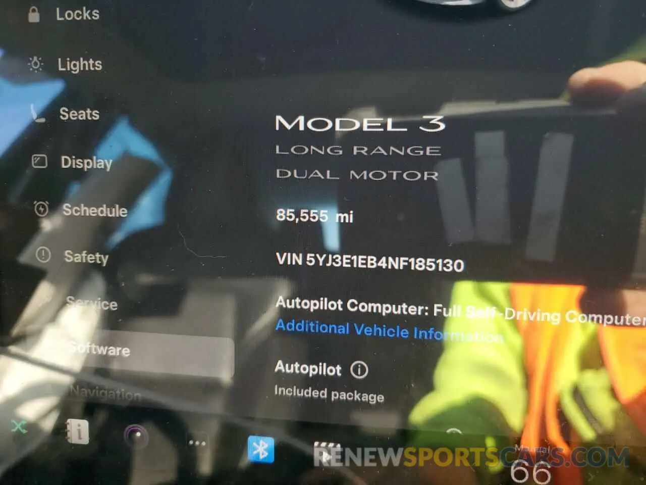 9 Photograph of a damaged car 5YJ3E1EB4NF185130 TESLA MODEL 3 2022