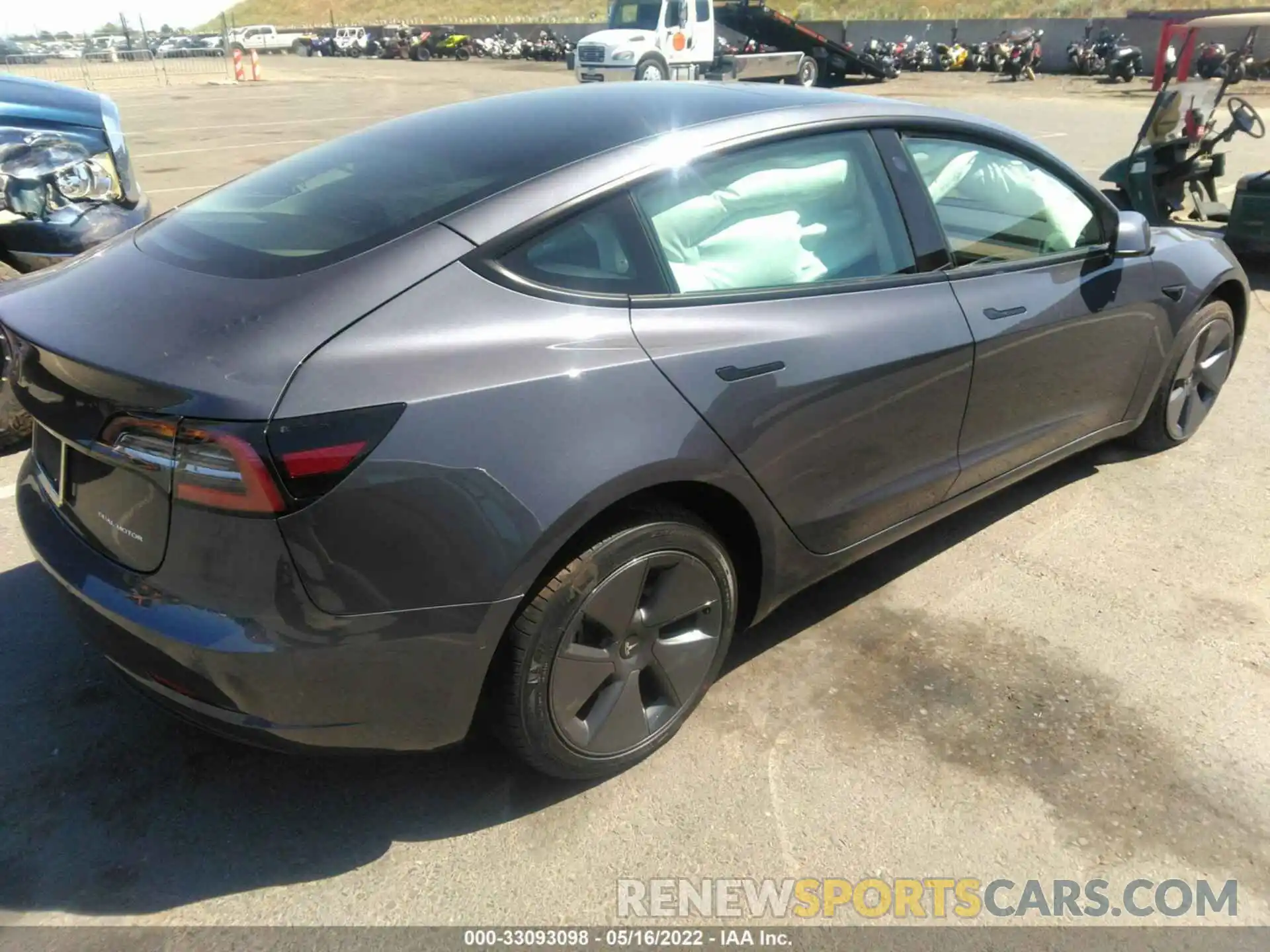 4 Photograph of a damaged car 5YJ3E1EB4NF245794 TESLA MODEL 3 2022