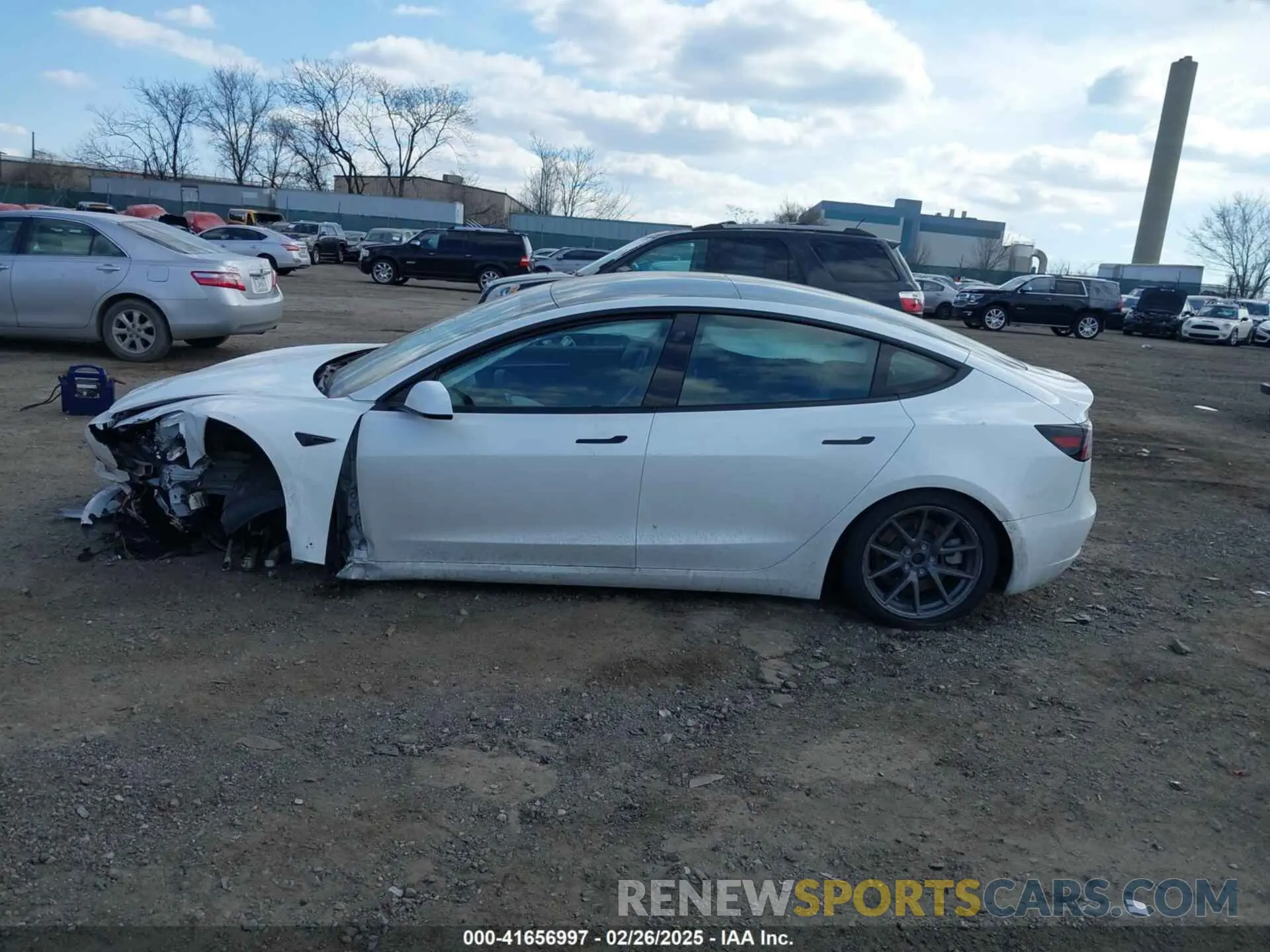 14 Photograph of a damaged car 5YJ3E1EB4NF250056 TESLA MODEL 3 2022