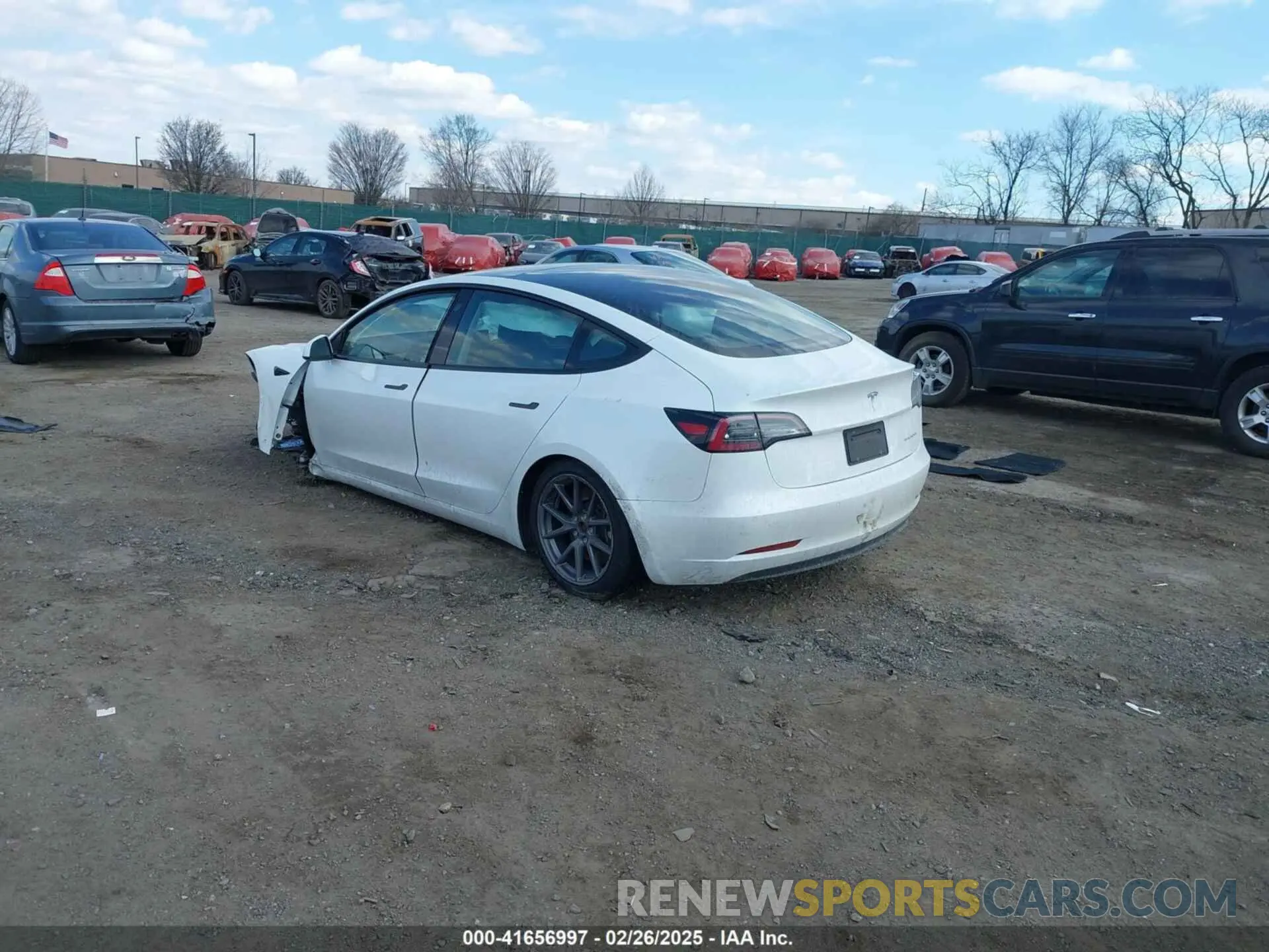 3 Photograph of a damaged car 5YJ3E1EB4NF250056 TESLA MODEL 3 2022