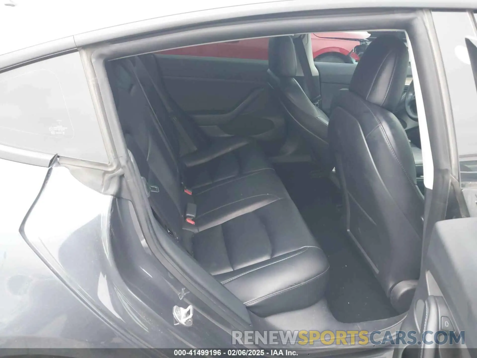 8 Photograph of a damaged car 5YJ3E1EB4NF255905 TESLA MODEL 3 2022