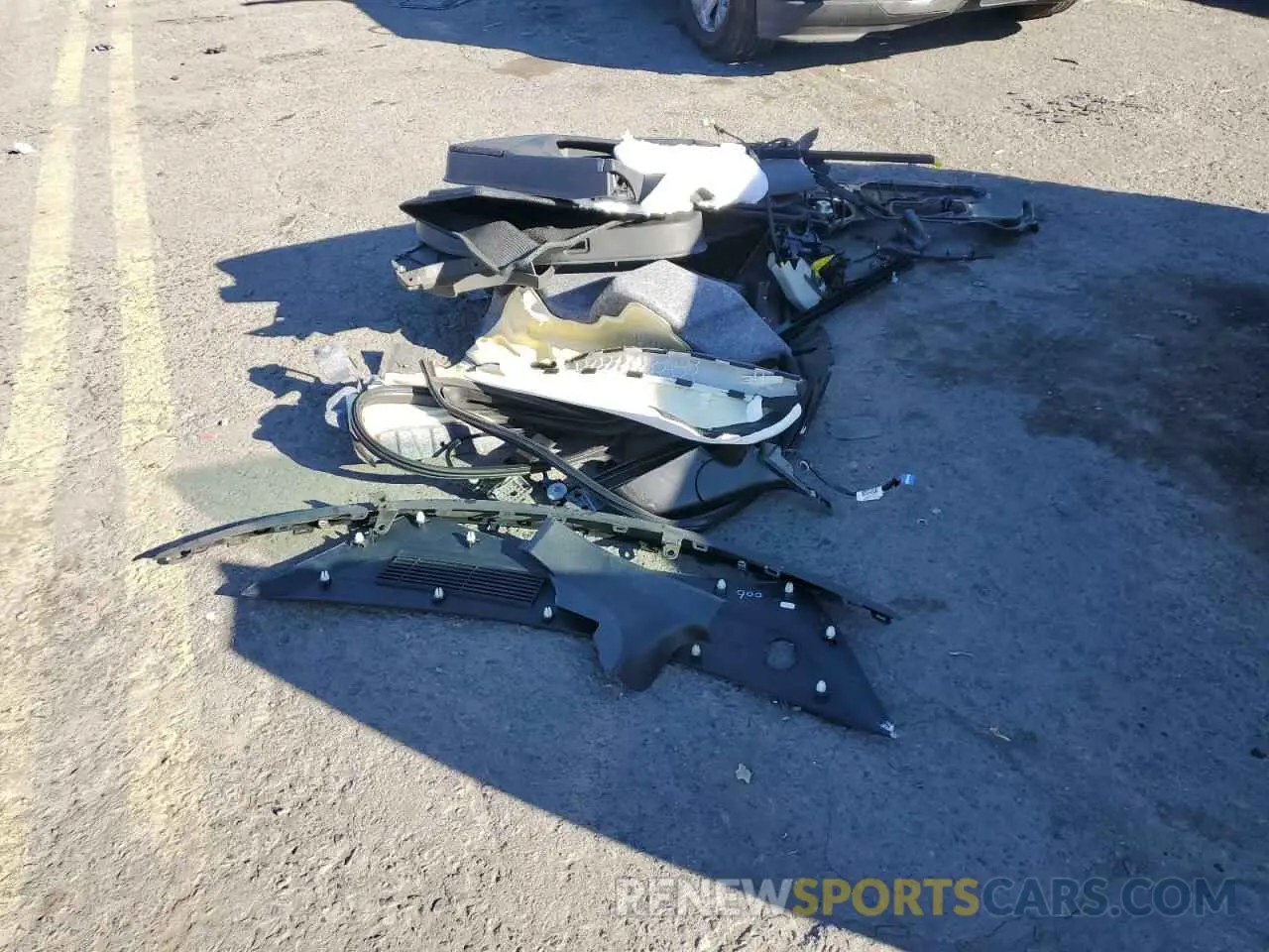 12 Photograph of a damaged car 5YJ3E1EB4NF269271 TESLA MODEL 3 2022