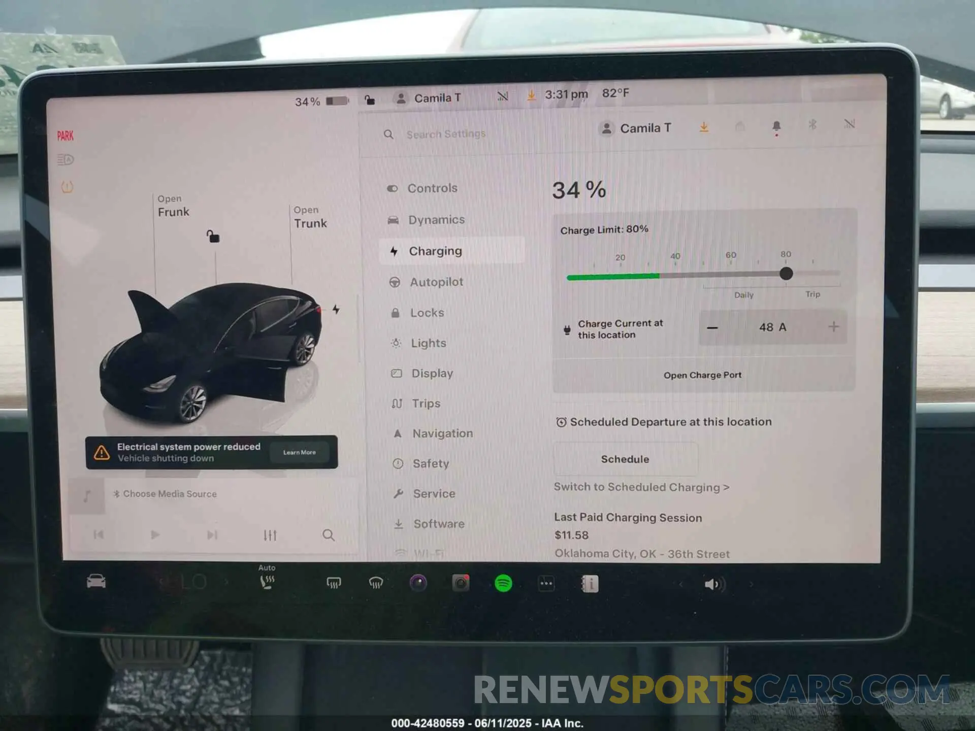 17 Photograph of a damaged car 5YJ3E1EB4NF286815 TESLA MODEL 3 2022