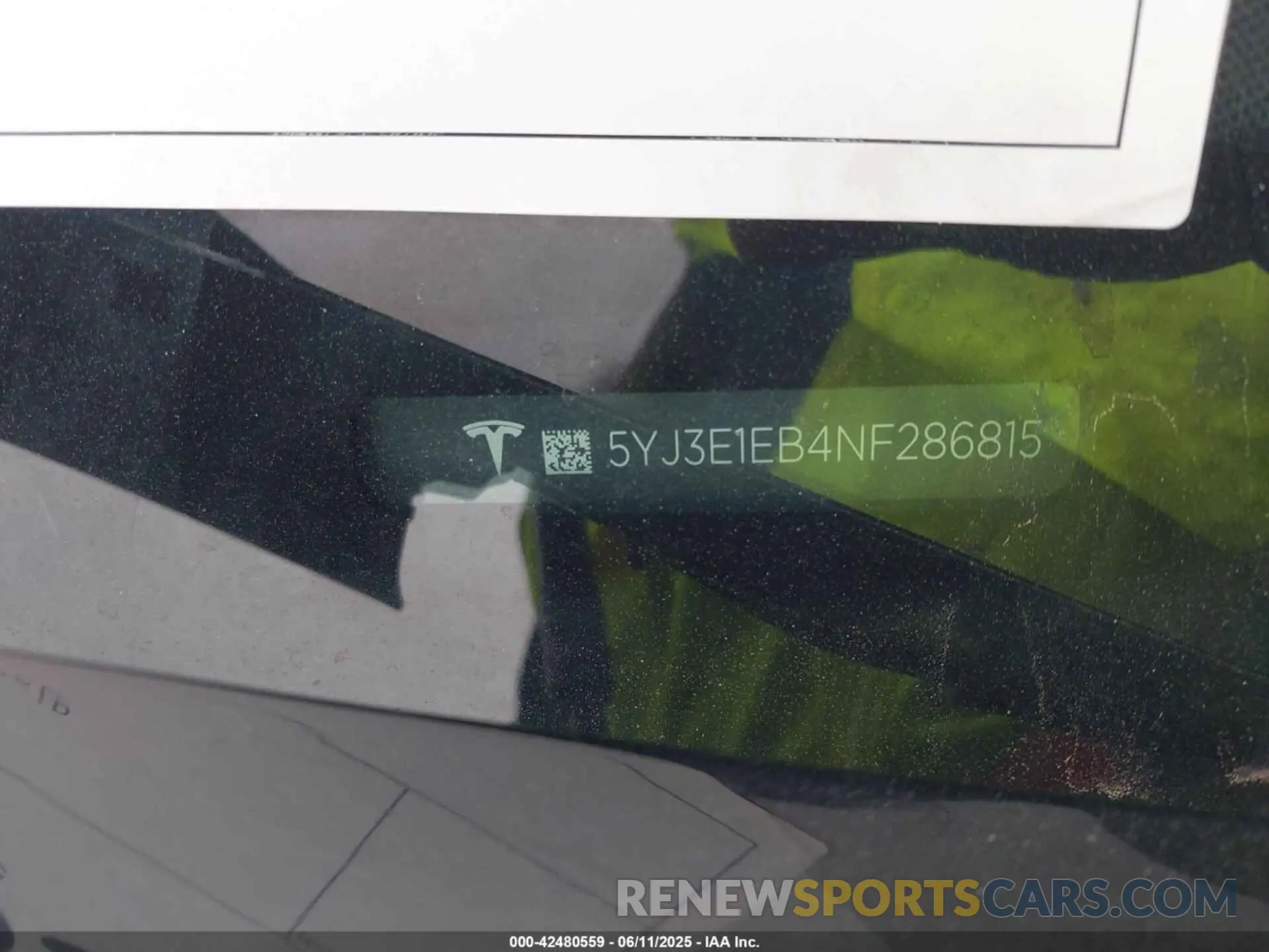 9 Photograph of a damaged car 5YJ3E1EB4NF286815 TESLA MODEL 3 2022