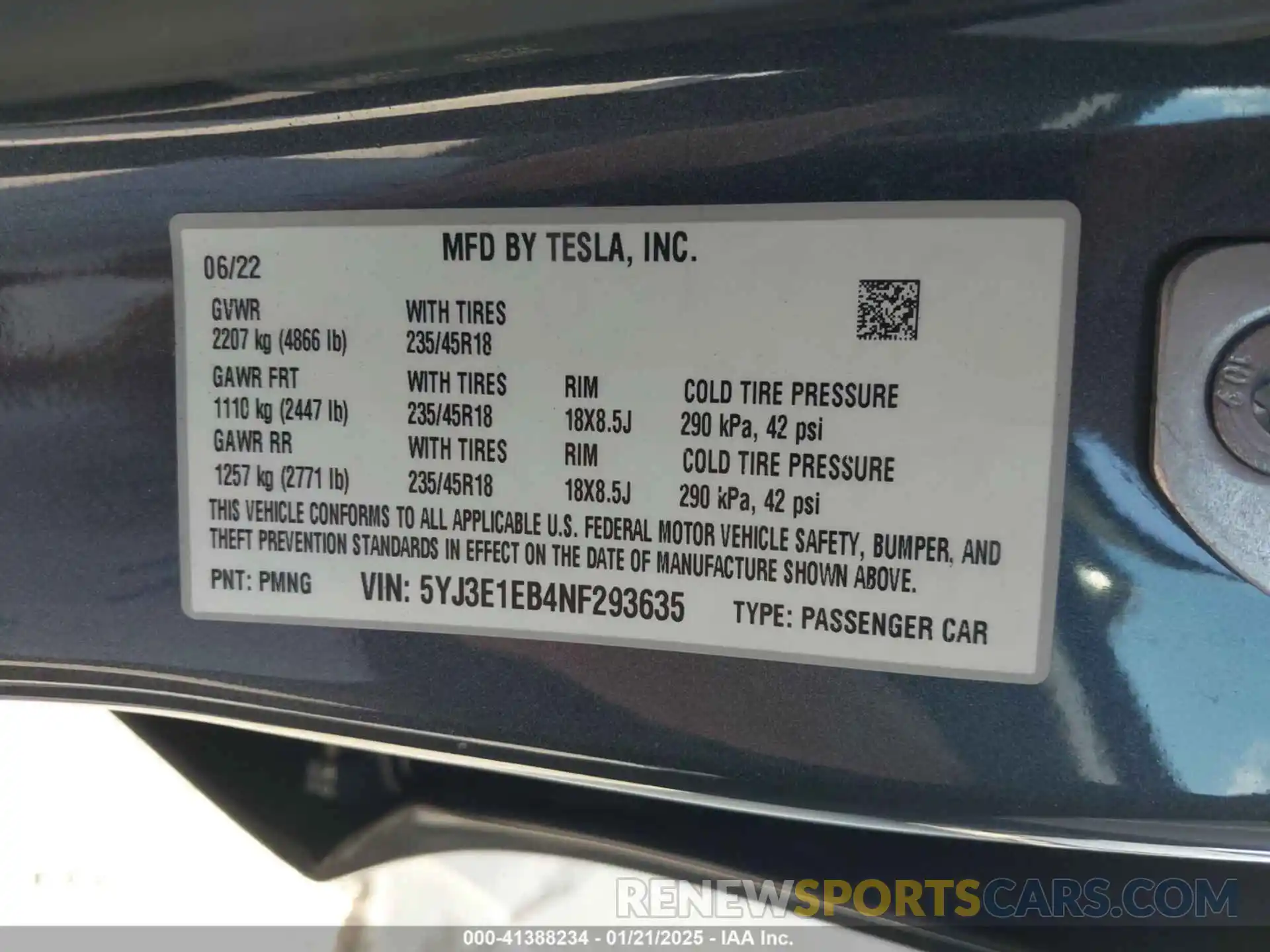 9 Photograph of a damaged car 5YJ3E1EB4NF293635 TESLA MODEL 3 2022