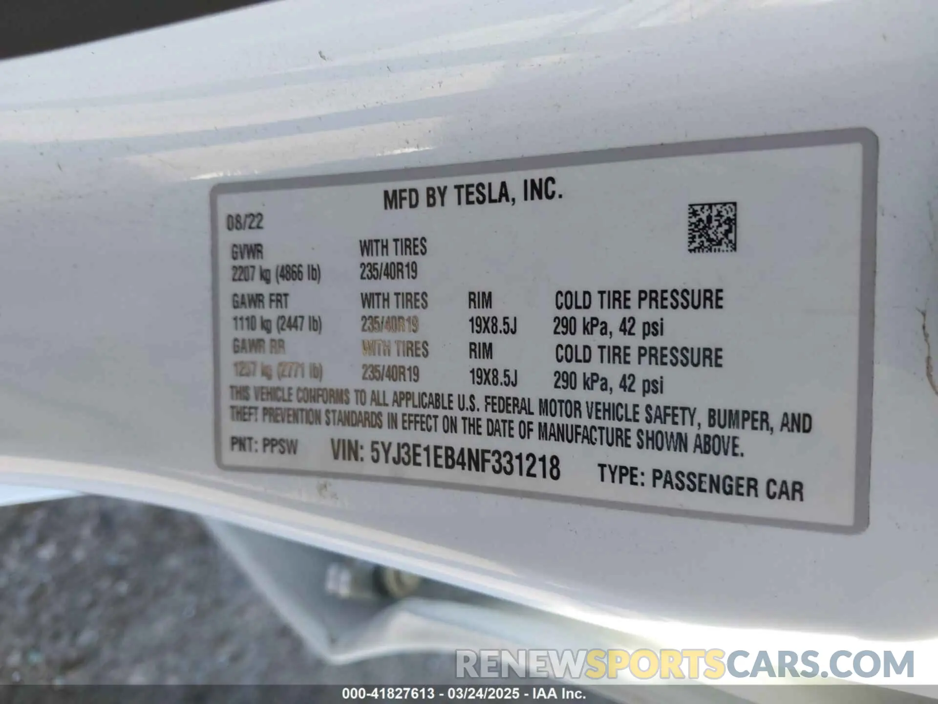 9 Photograph of a damaged car 5YJ3E1EB4NF331218 TESLA MODEL 3 2022