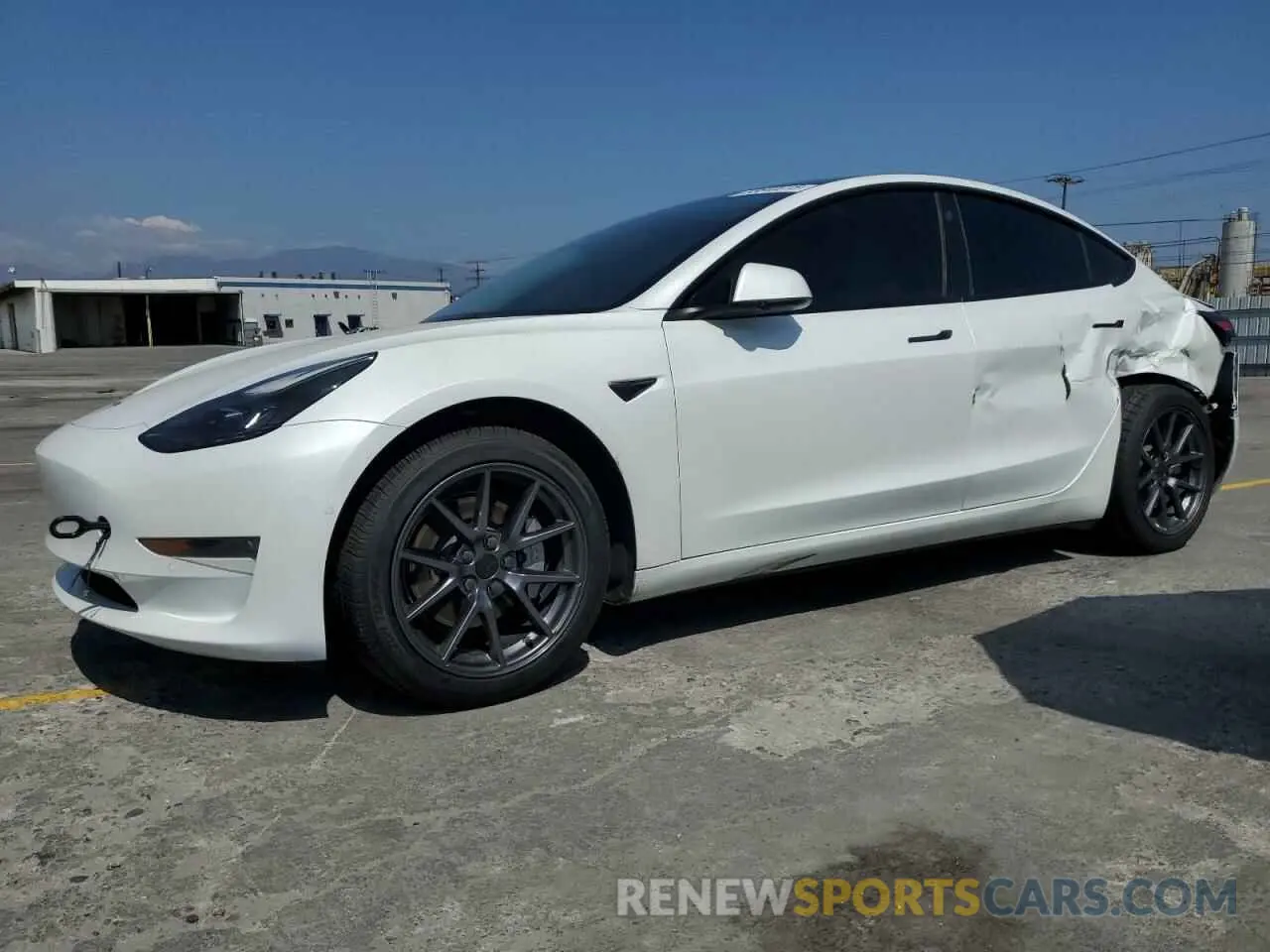 1 Photograph of a damaged car 5YJ3E1EB4NF332403 TESLA MODEL 3 2022