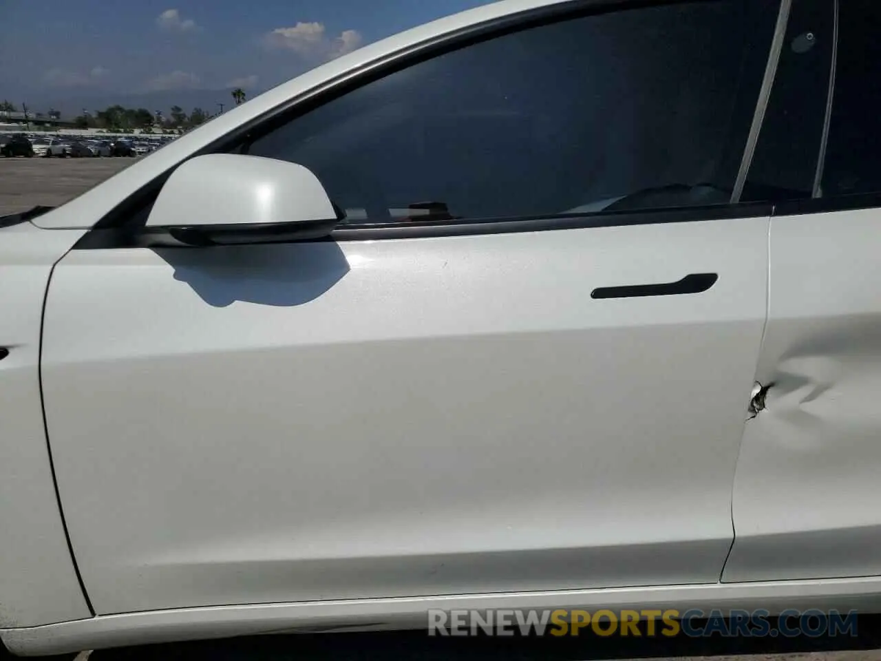 7 Photograph of a damaged car 5YJ3E1EB4NF332403 TESLA MODEL 3 2022