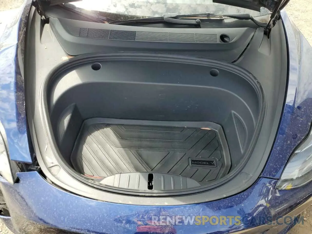 11 Photograph of a damaged car 5YJ3E1EB4NF335530 TESLA MODEL 3 2022