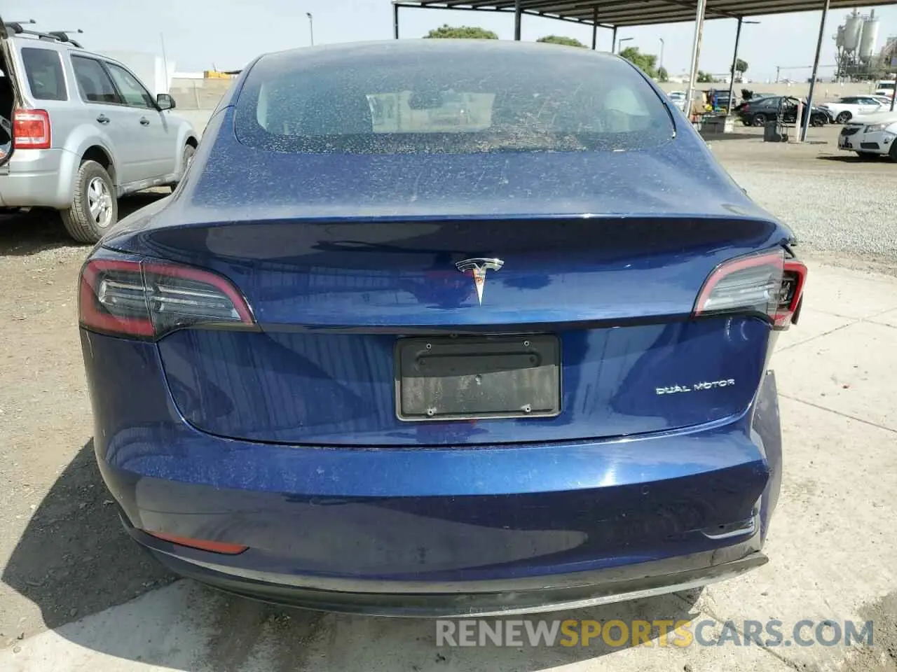 6 Photograph of a damaged car 5YJ3E1EB4NF335530 TESLA MODEL 3 2022