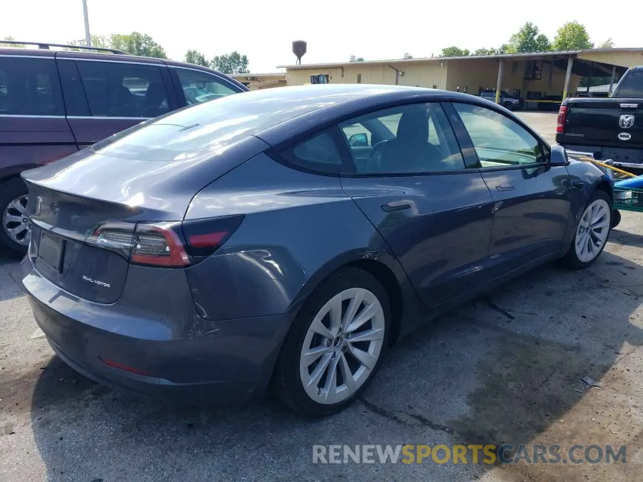 3 Photograph of a damaged car 5YJ3E1EB5NF105785 TESLA MODEL 3 2022