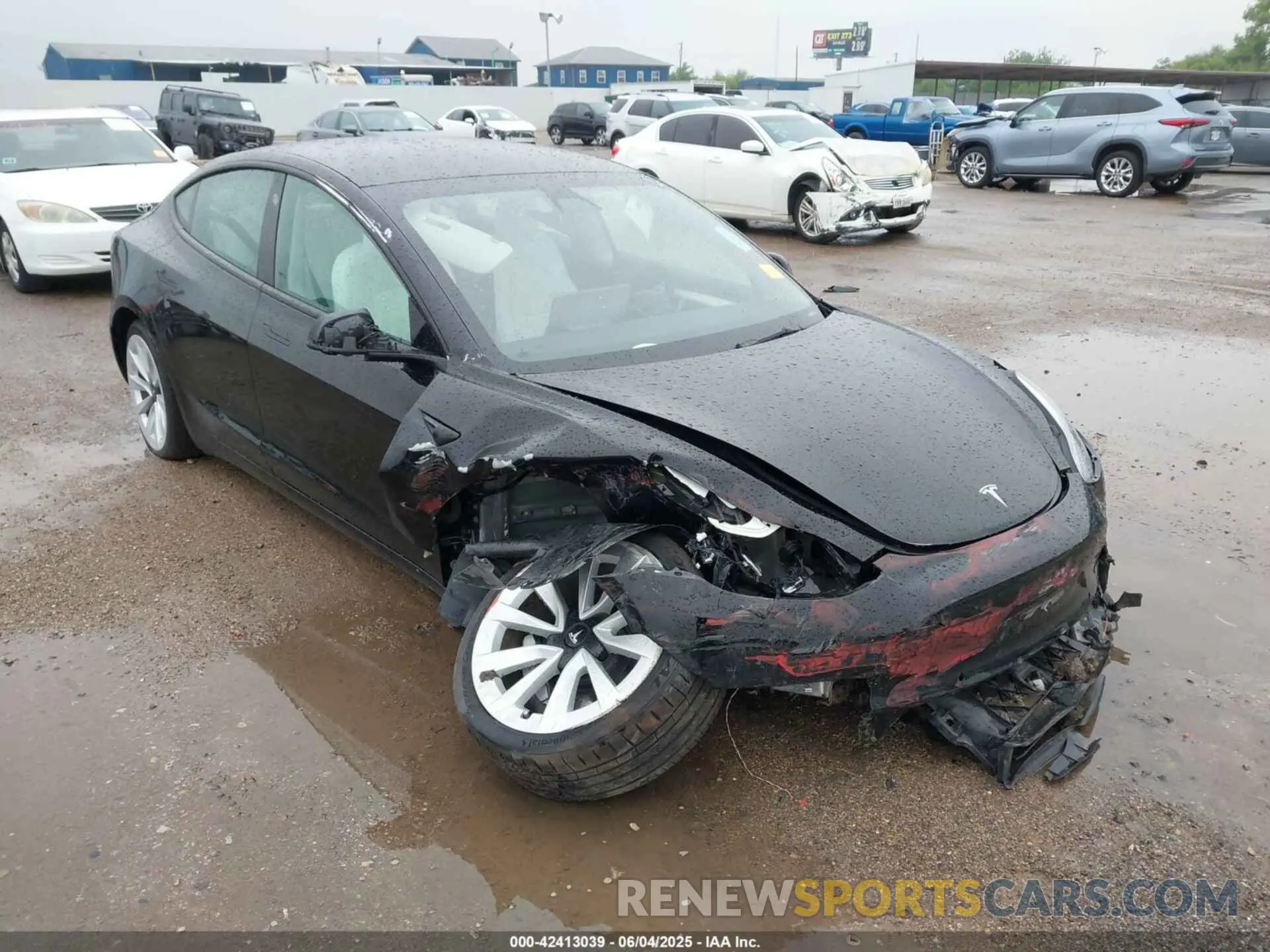 1 Photograph of a damaged car 5YJ3E1EB5NF115555 TESLA MODEL 3 2022