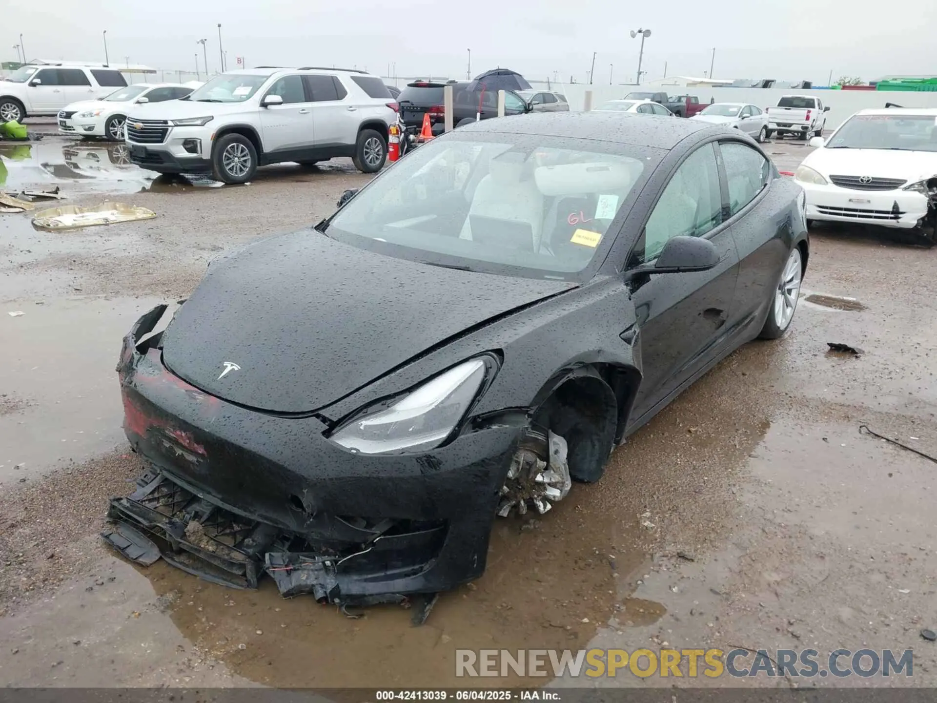 2 Photograph of a damaged car 5YJ3E1EB5NF115555 TESLA MODEL 3 2022