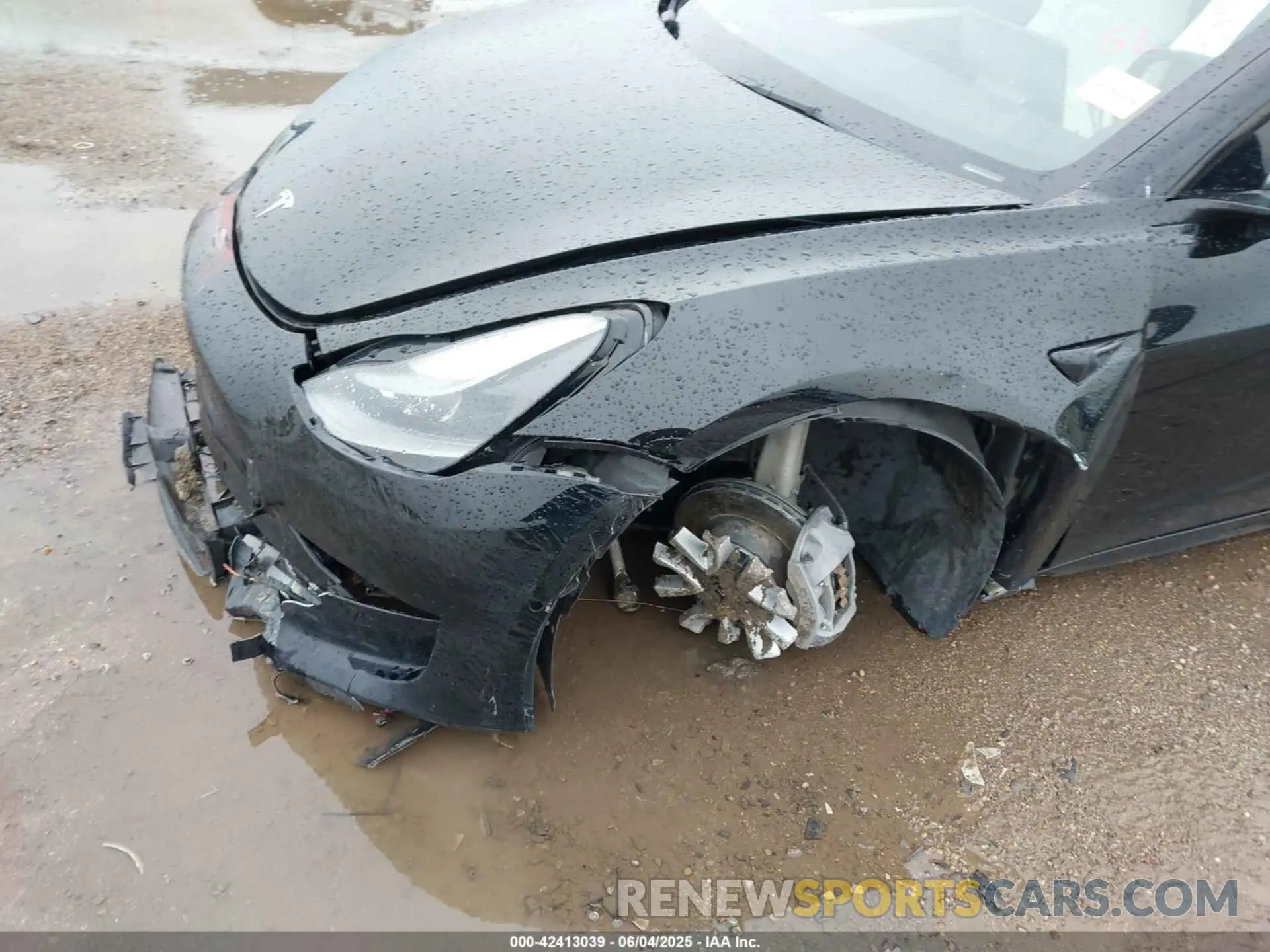 6 Photograph of a damaged car 5YJ3E1EB5NF115555 TESLA MODEL 3 2022