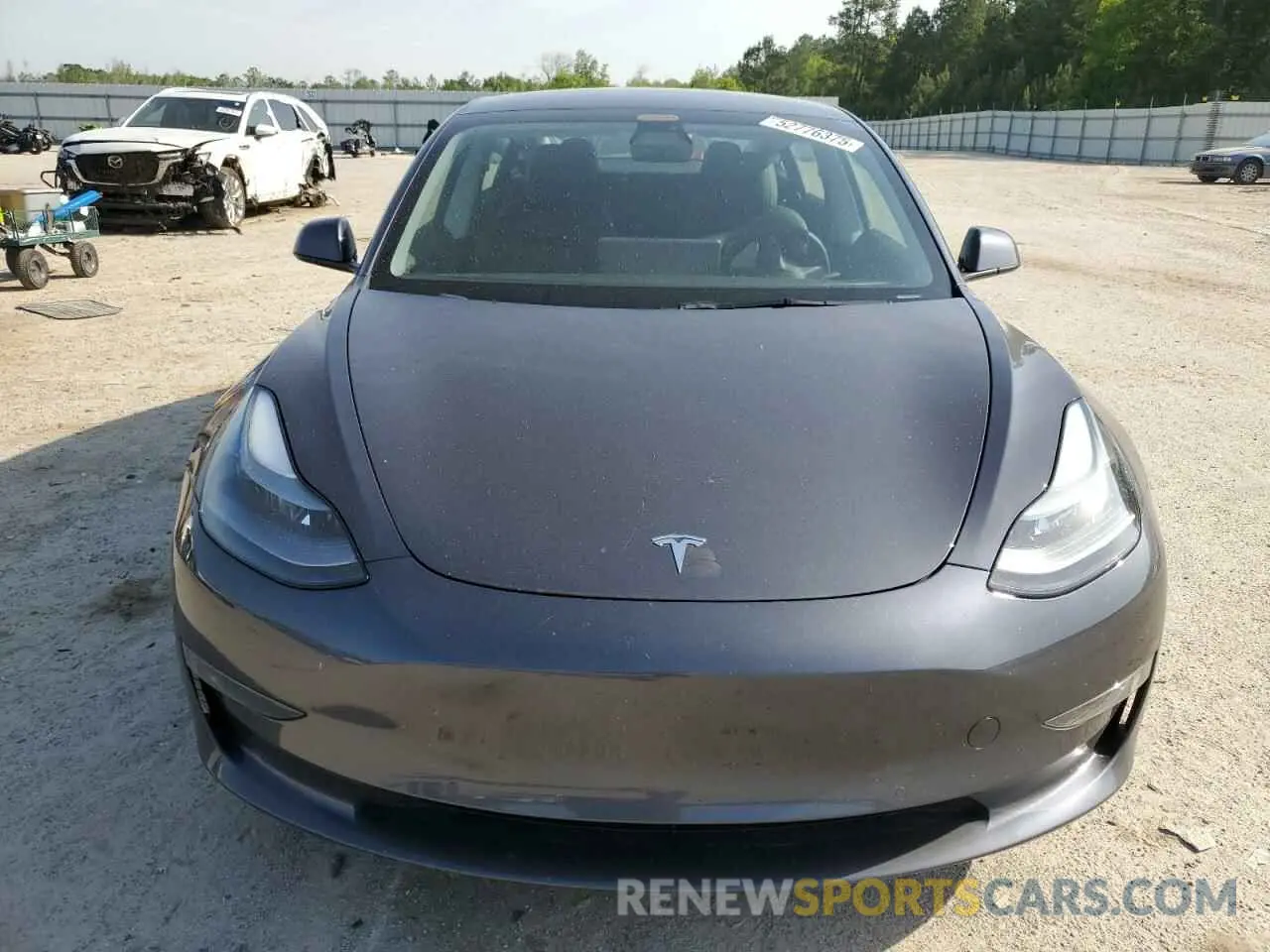 5 Photograph of a damaged car 5YJ3E1EB5NF118701 TESLA MODEL 3 2022