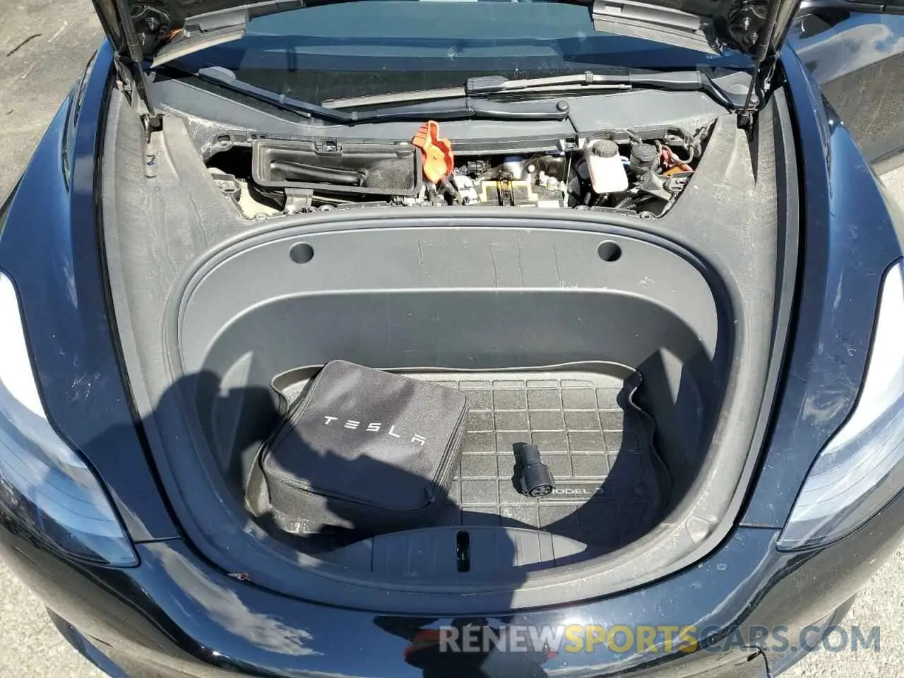 11 Photograph of a damaged car 5YJ3E1EB5NF118892 TESLA MODEL 3 2022