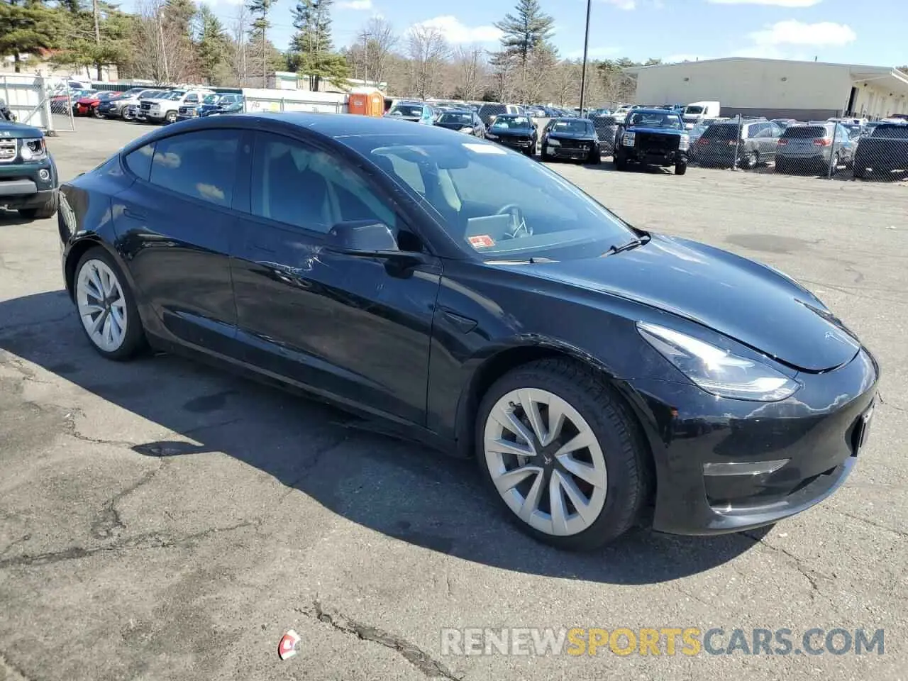 4 Photograph of a damaged car 5YJ3E1EB5NF118892 TESLA MODEL 3 2022
