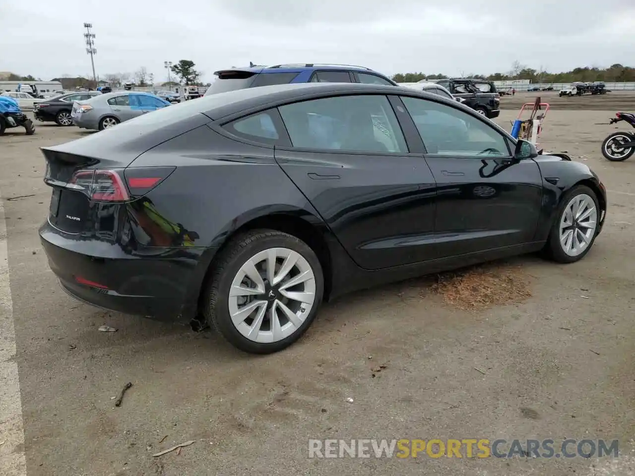 3 Photograph of a damaged car 5YJ3E1EB5NF123476 TESLA MODEL 3 2022