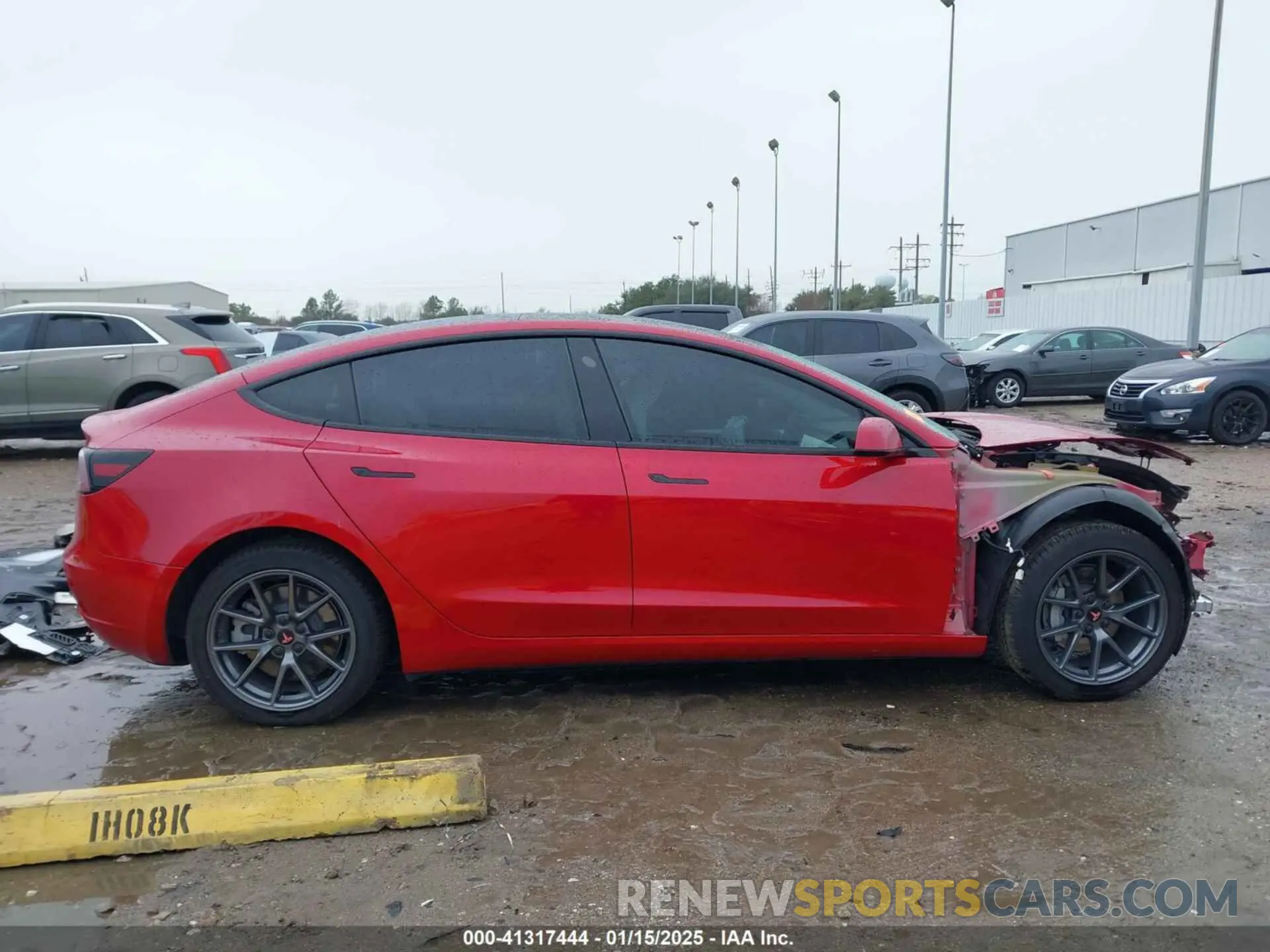 14 Photograph of a damaged car 5YJ3E1EB5NF152072 TESLA MODEL 3 2022