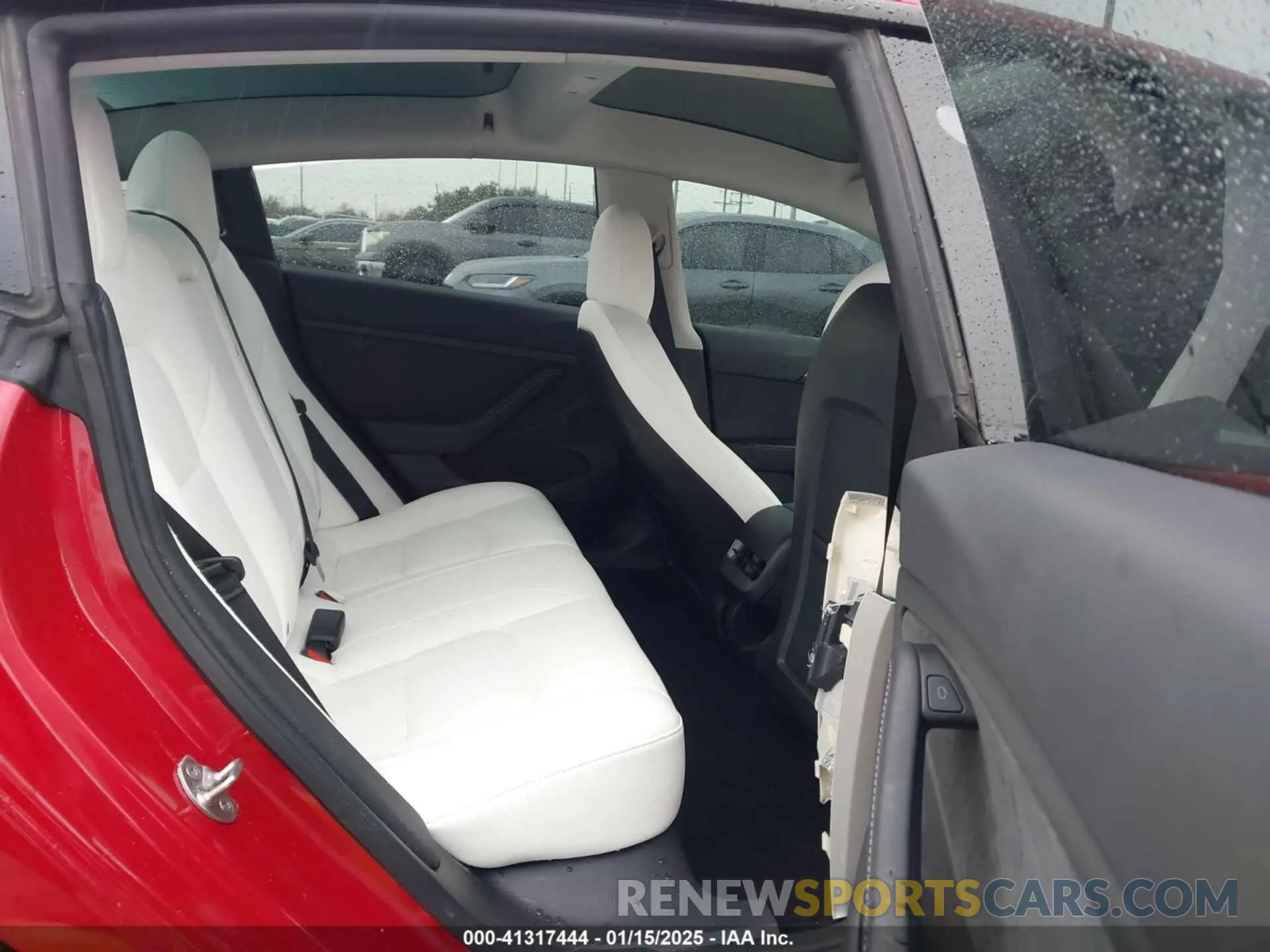 8 Photograph of a damaged car 5YJ3E1EB5NF152072 TESLA MODEL 3 2022