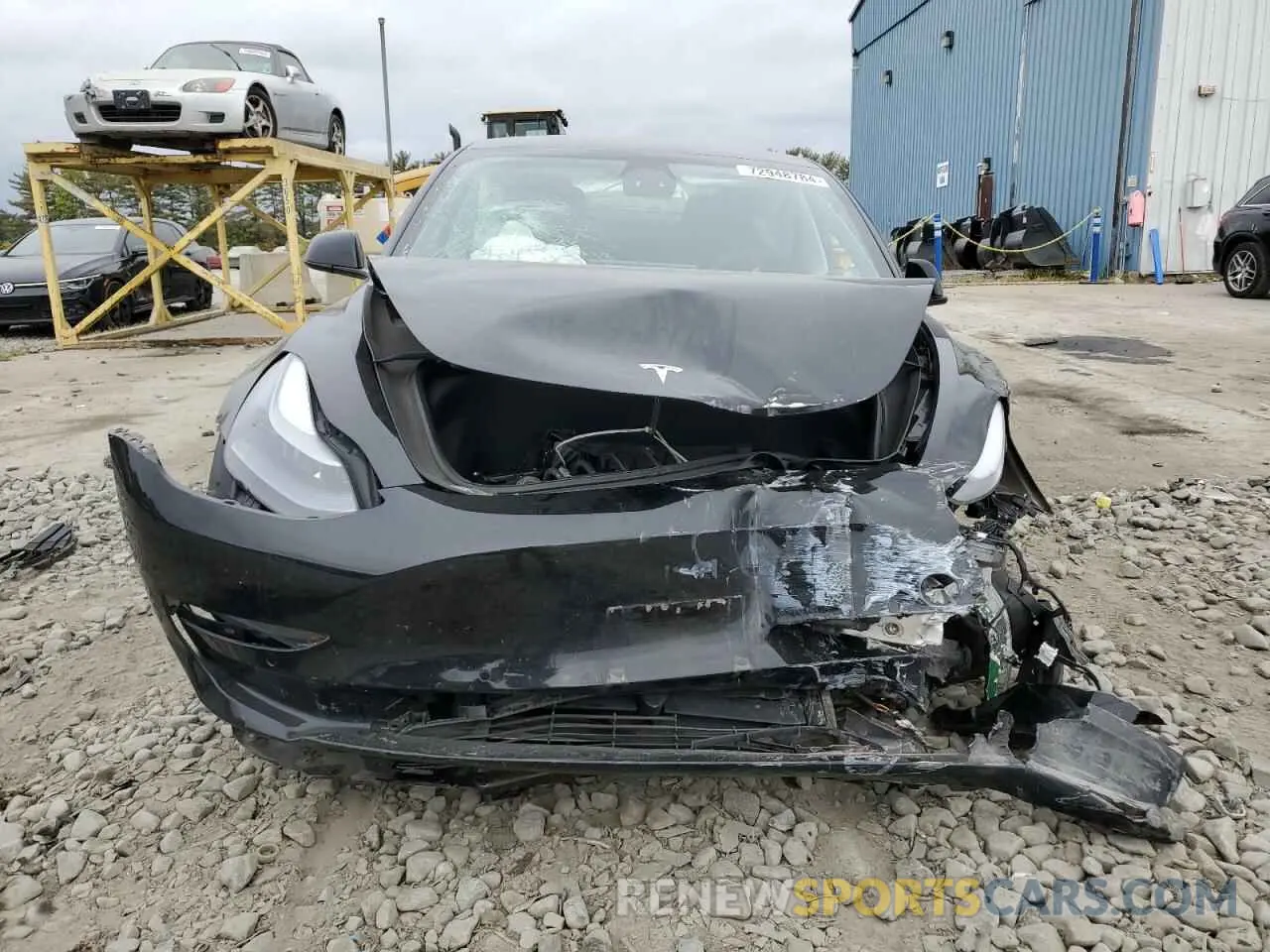 5 Photograph of a damaged car 5YJ3E1EB5NF167820 TESLA MODEL 3 2022