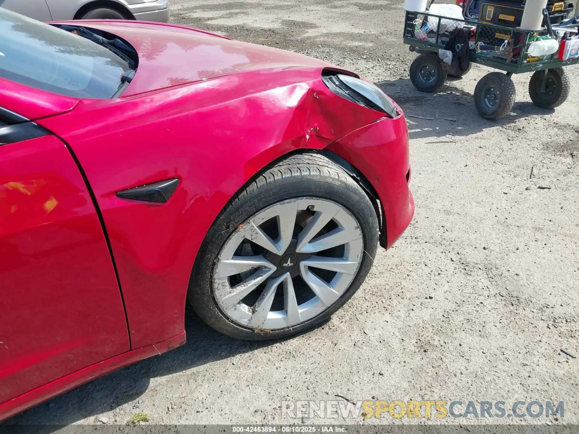 19 Photograph of a damaged car 5YJ3E1EB5NF174606 TESLA MODEL 3 2022