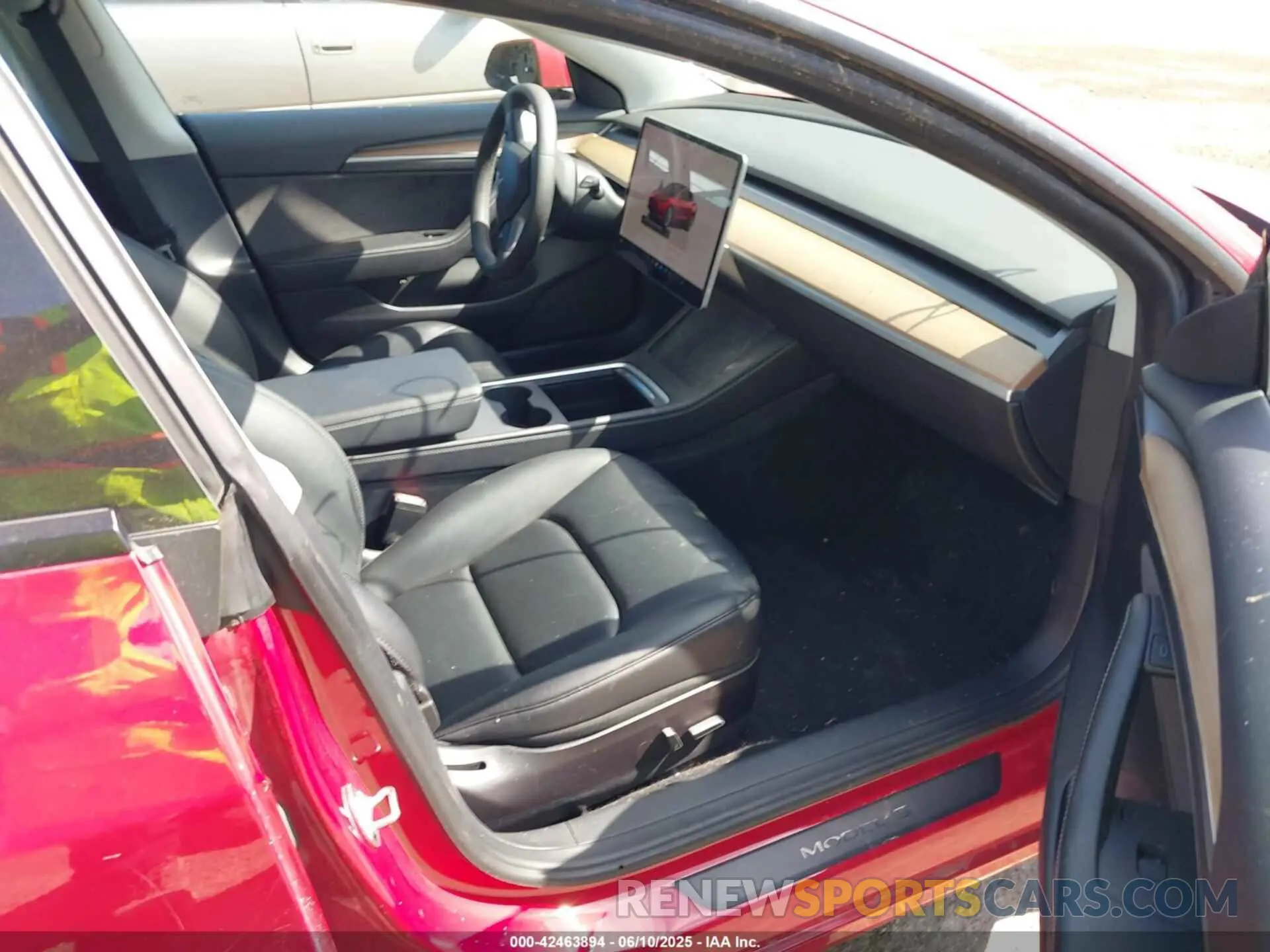 5 Photograph of a damaged car 5YJ3E1EB5NF174606 TESLA MODEL 3 2022