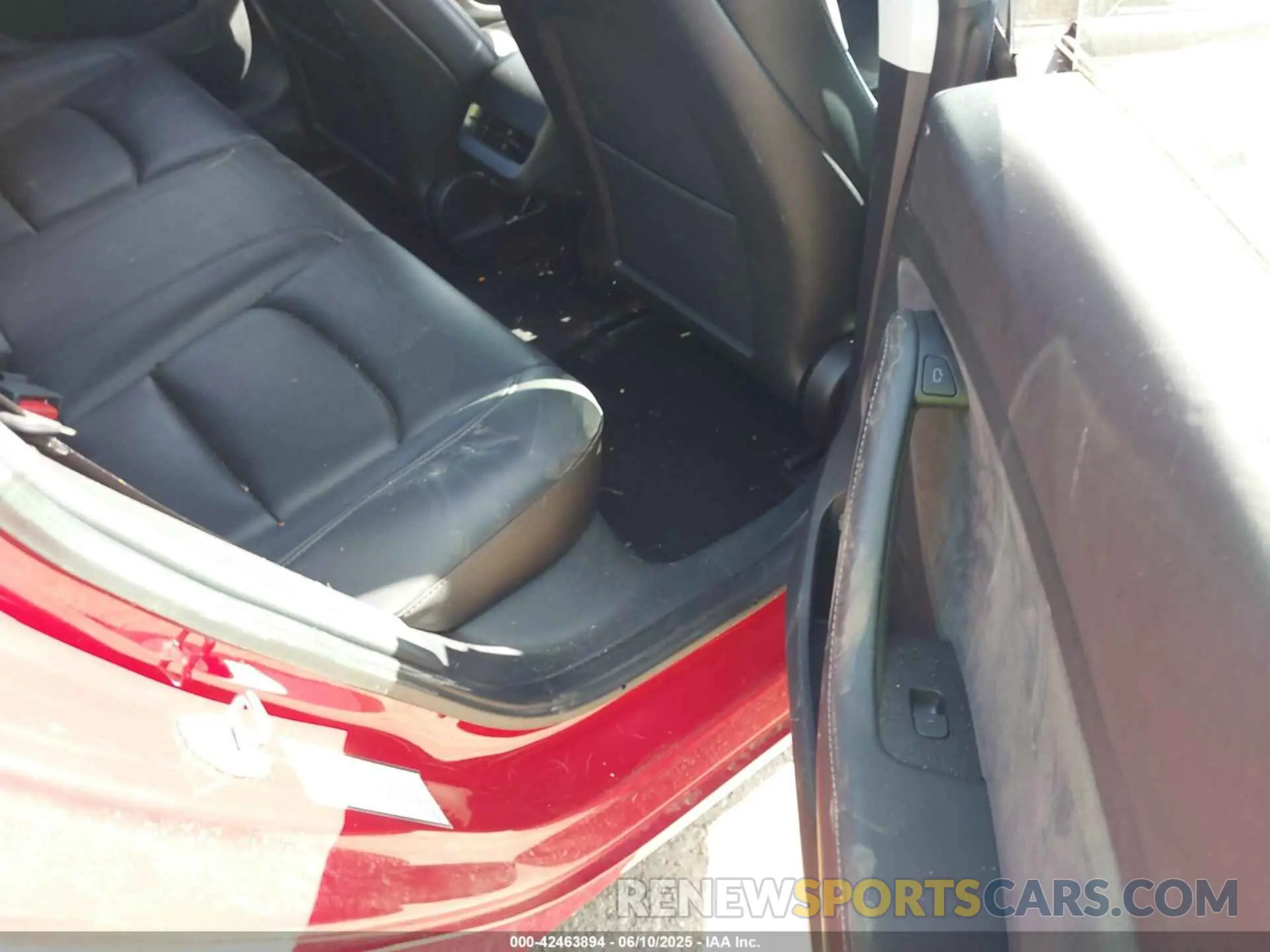 8 Photograph of a damaged car 5YJ3E1EB5NF174606 TESLA MODEL 3 2022