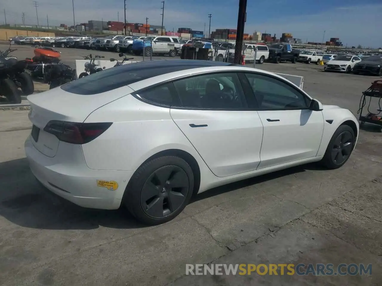 3 Photograph of a damaged car 5YJ3E1EB5NF184262 TESLA MODEL 3 2022