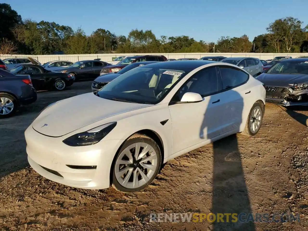 1 Photograph of a damaged car 5YJ3E1EB5NF200590 TESLA MODEL 3 2022